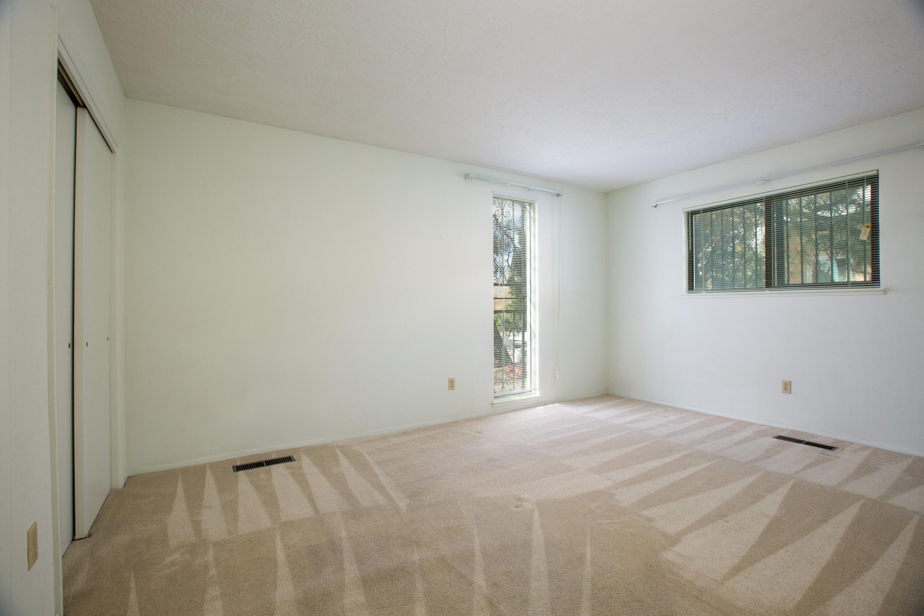 6012 Torreon Drive NE