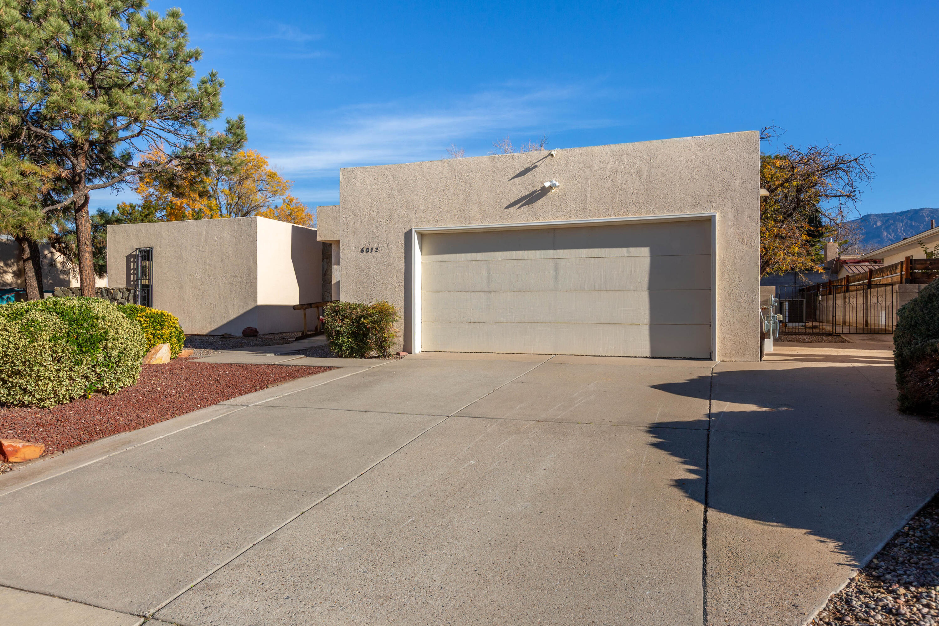 6012 Torreon Drive NE