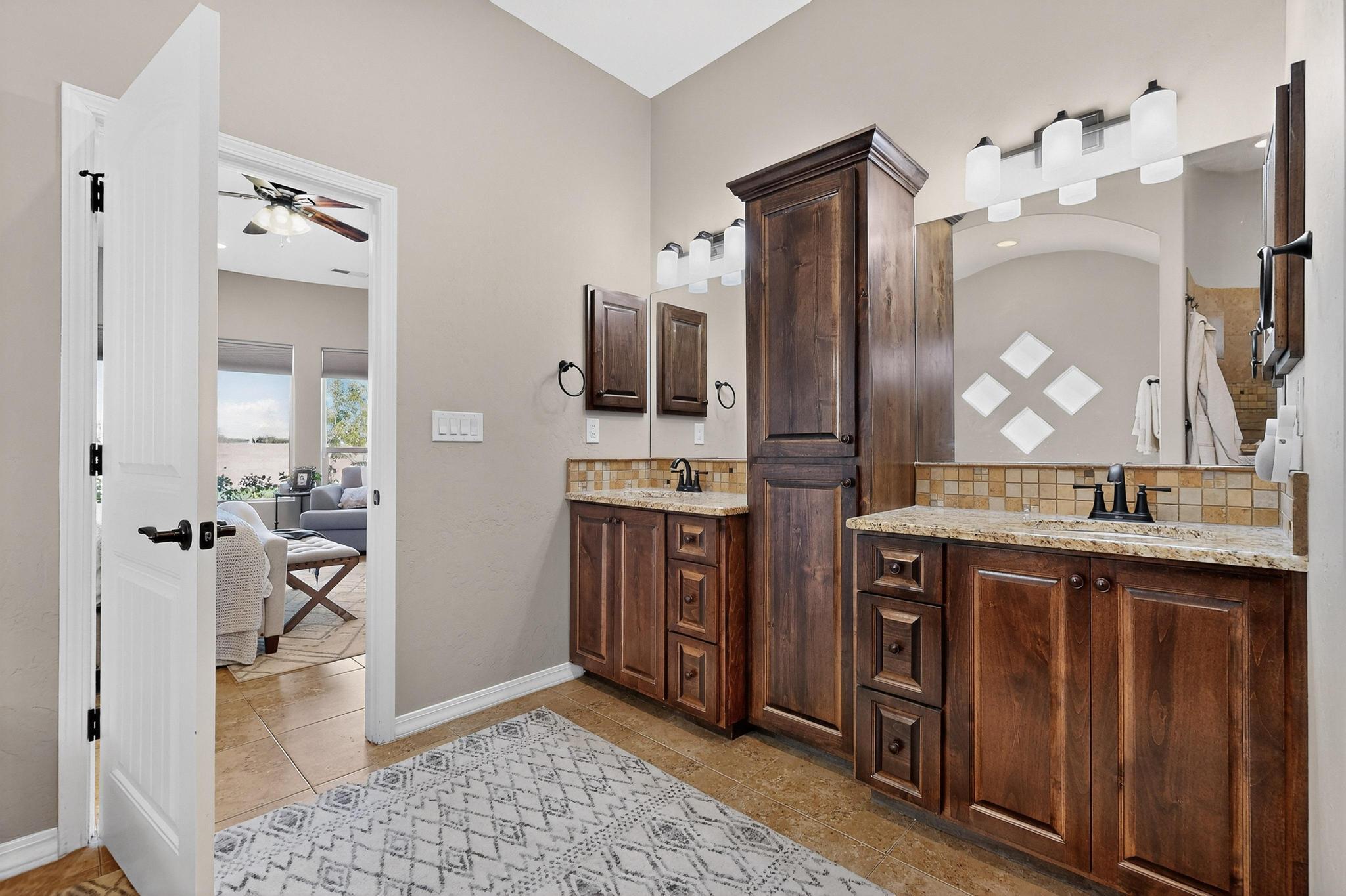 7201 Hapsburg Road NE