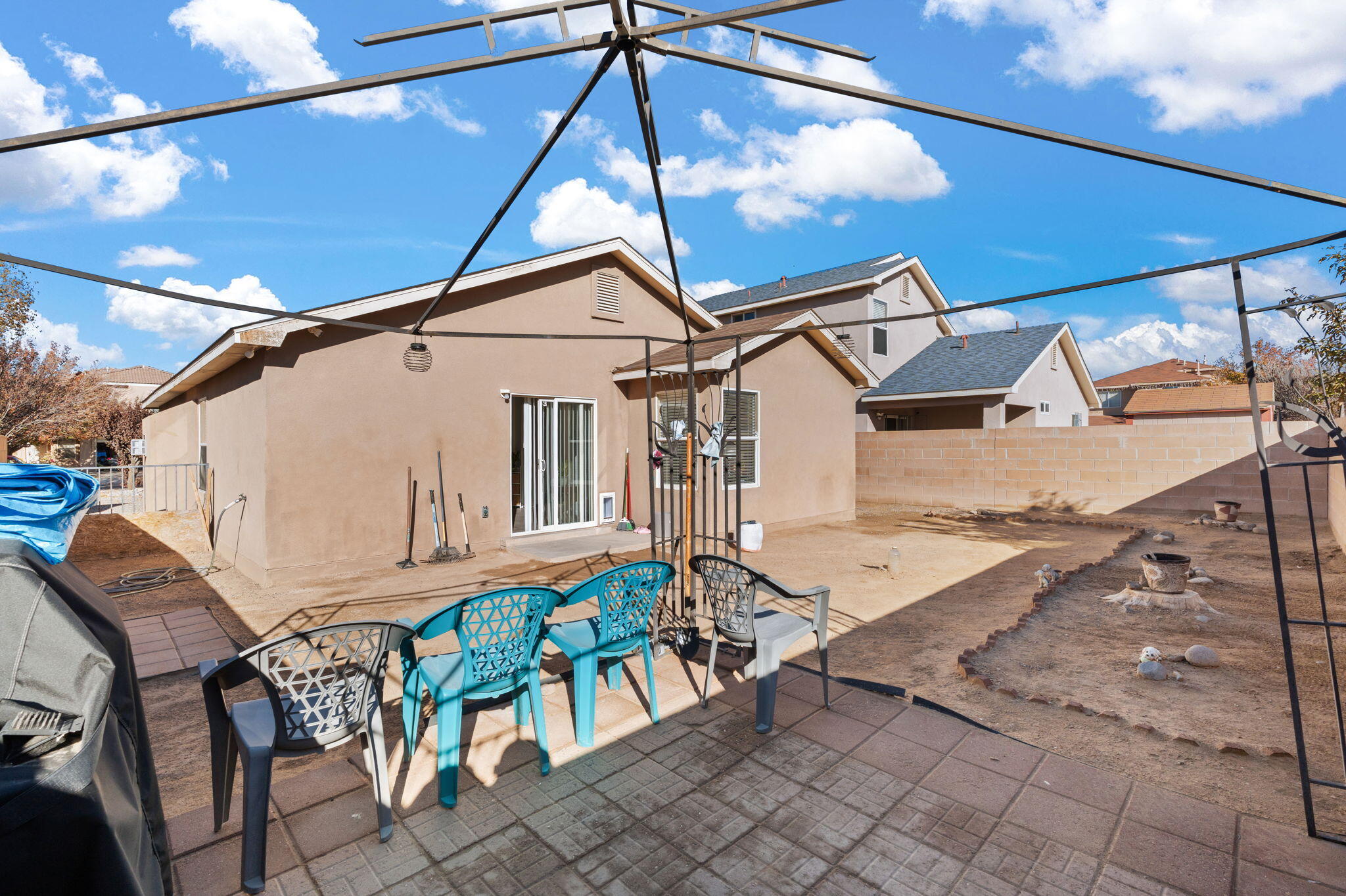 1105 Telstar Loop NW