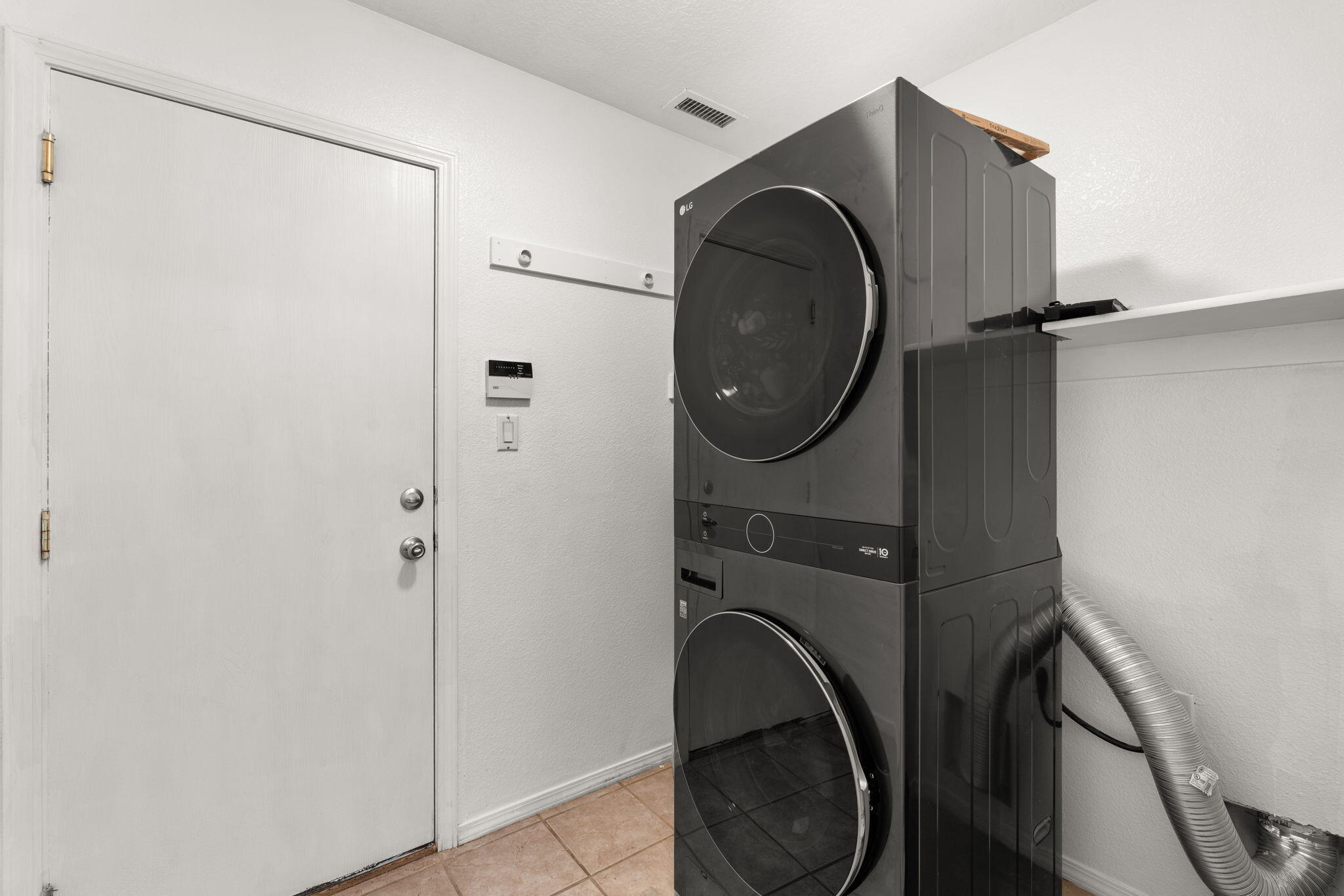 1105 Telstar Loop NW