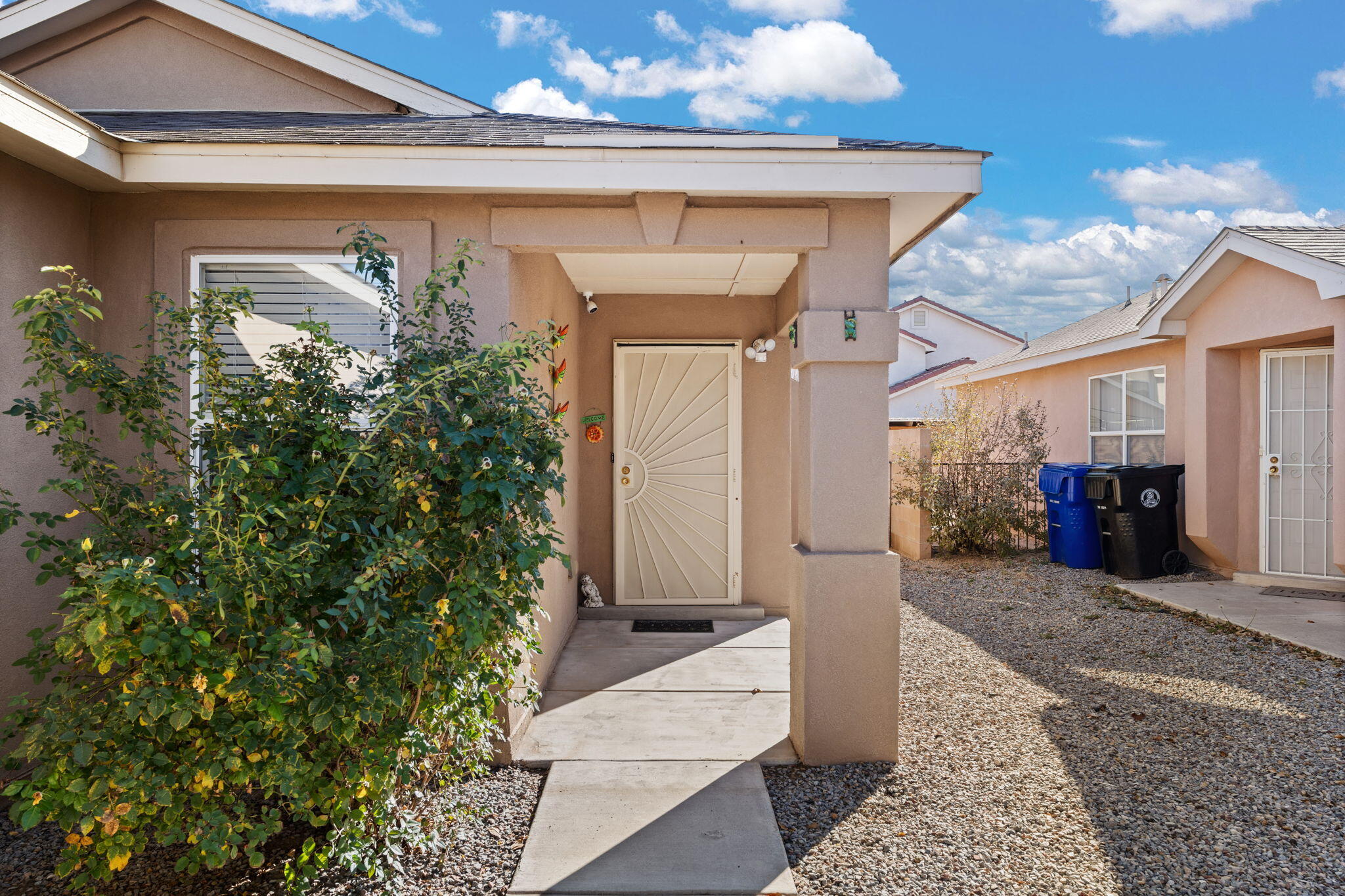 1105 Telstar Loop NW