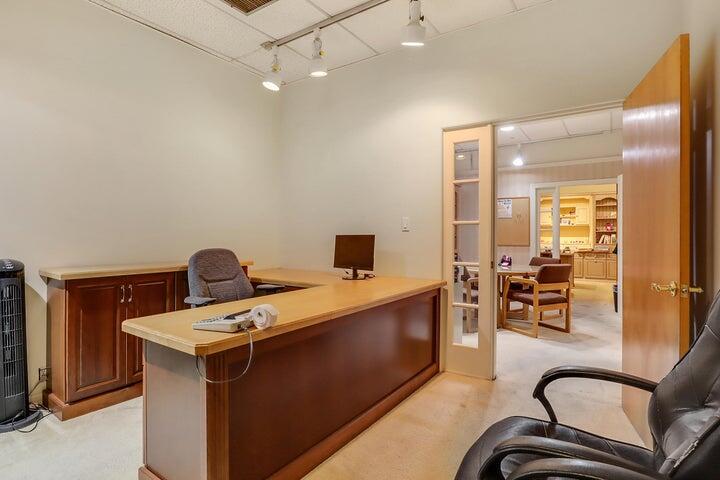 2200 Eubank Boulevard NE