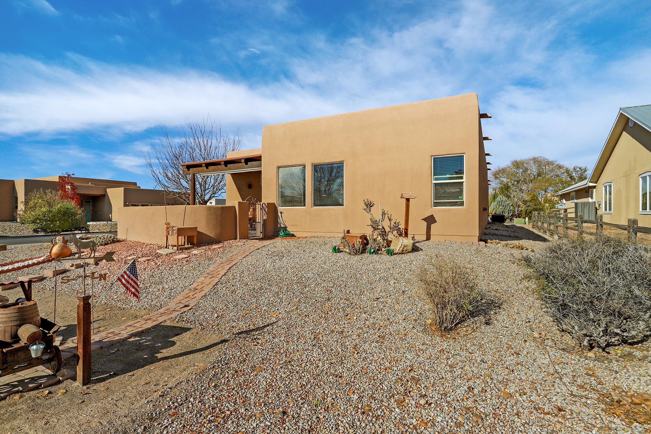 604 Avenida Los Suenos