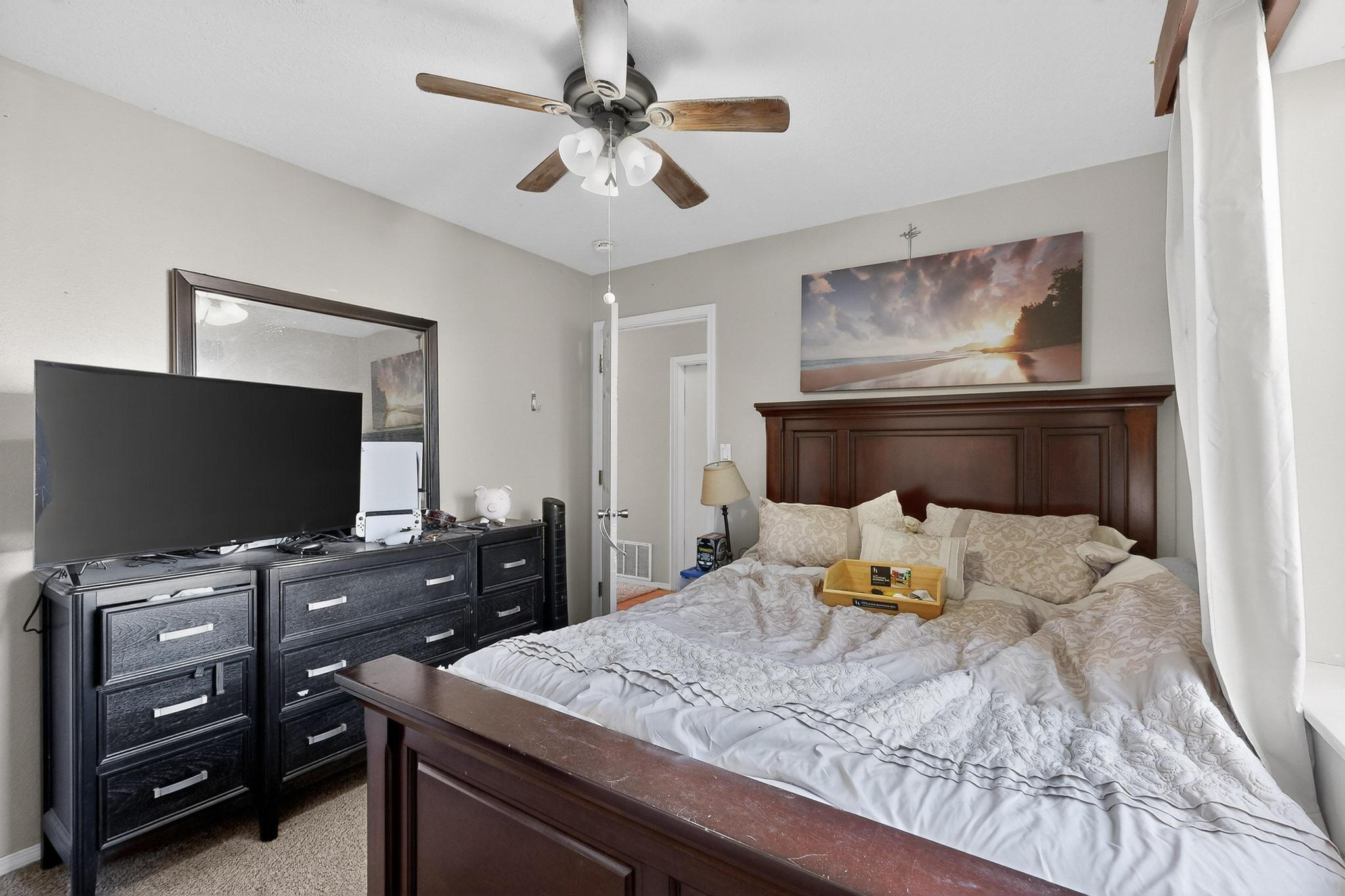 2001 Valley View Drive SW