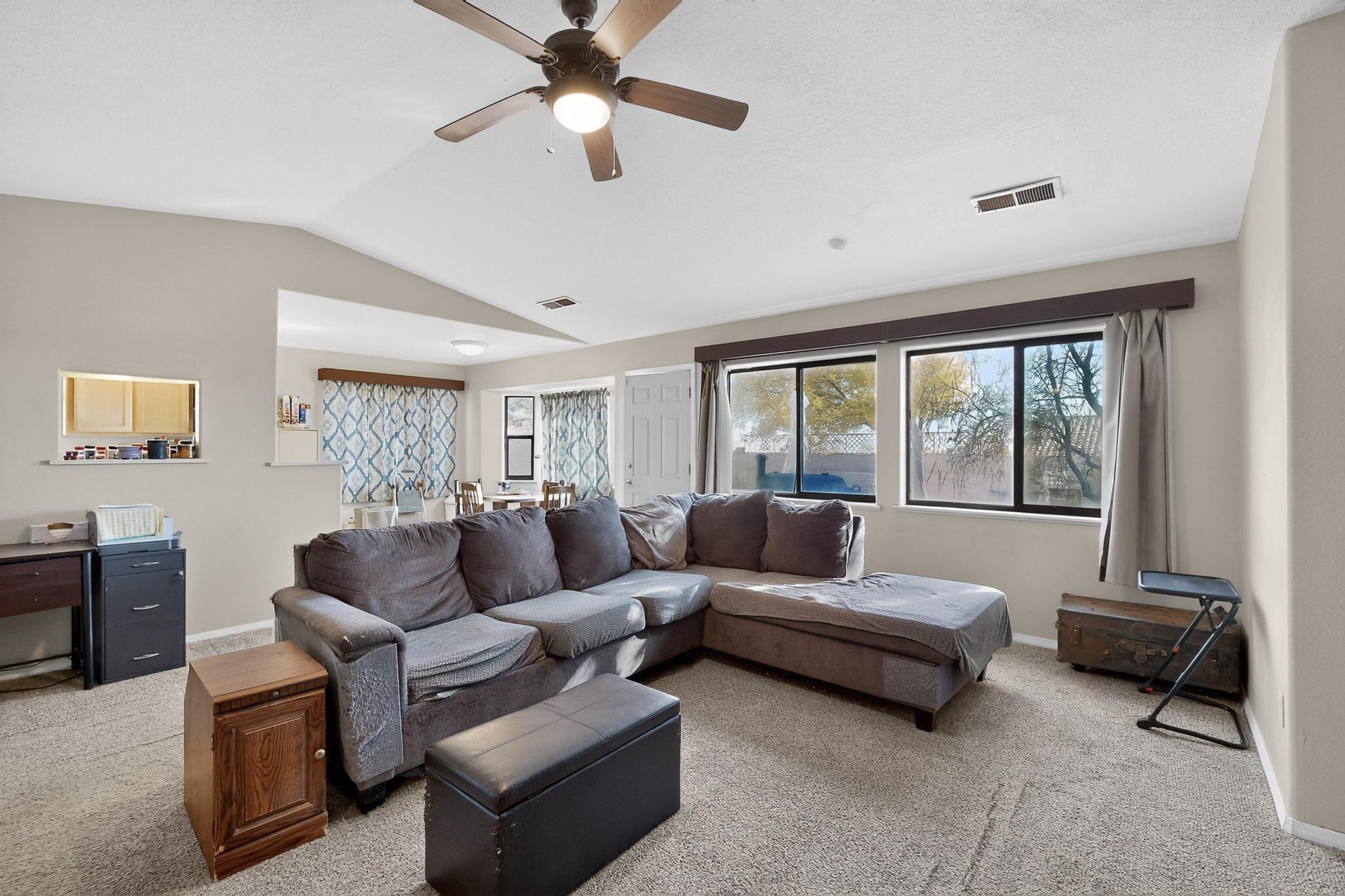 2001 Valley View Drive SW