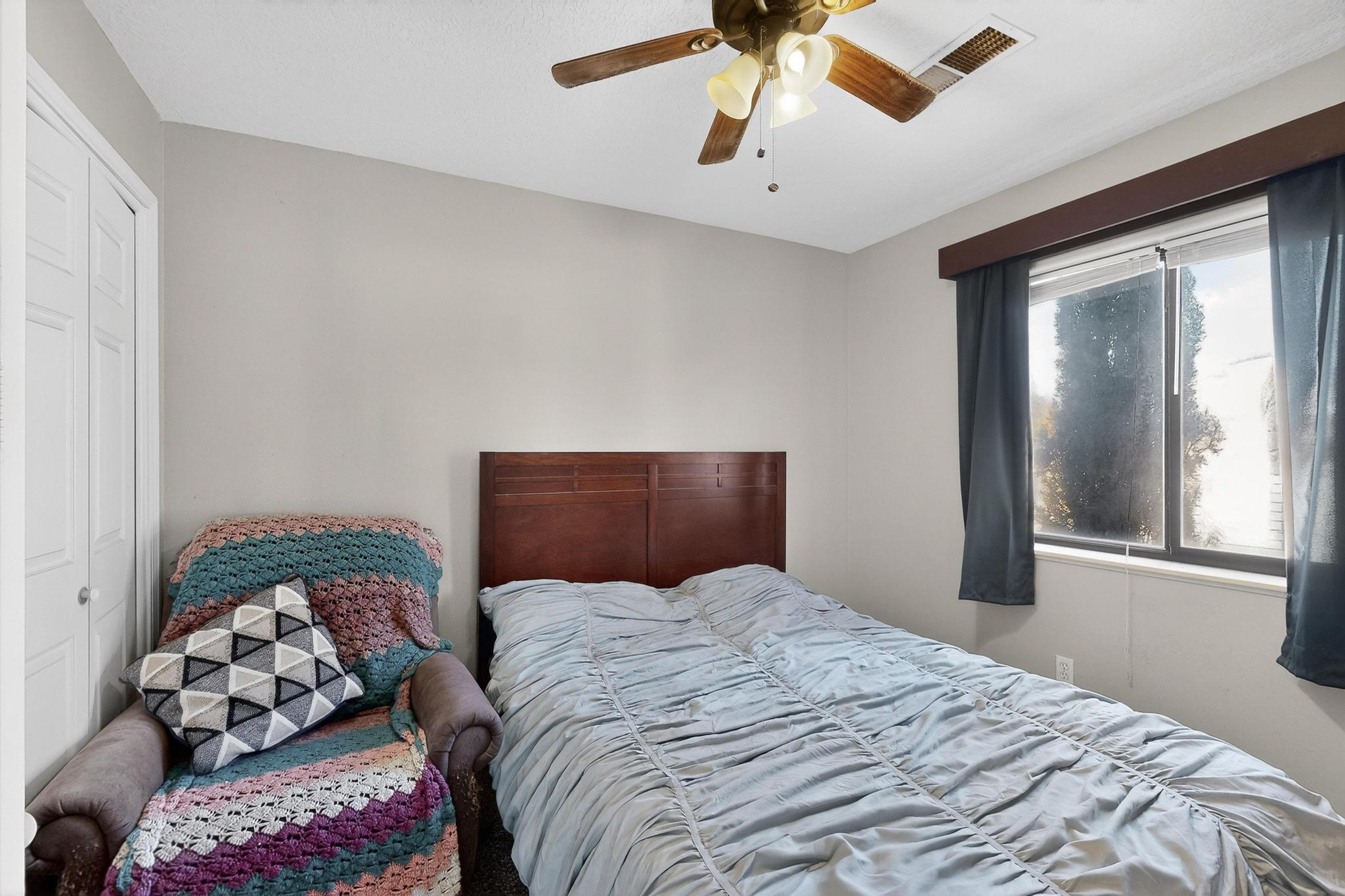 2001 Valley View Drive SW