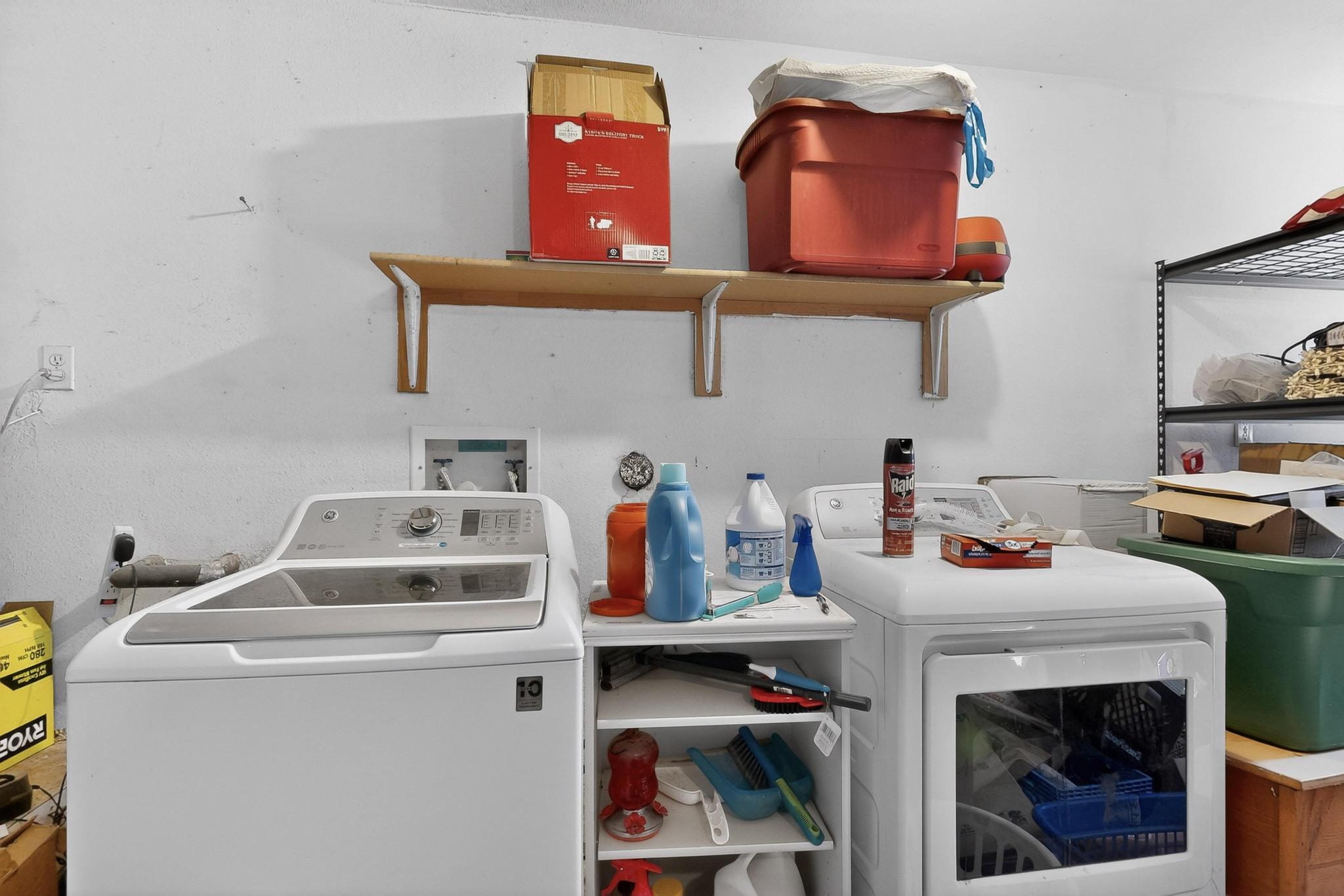 2001 Valley View Drive SW