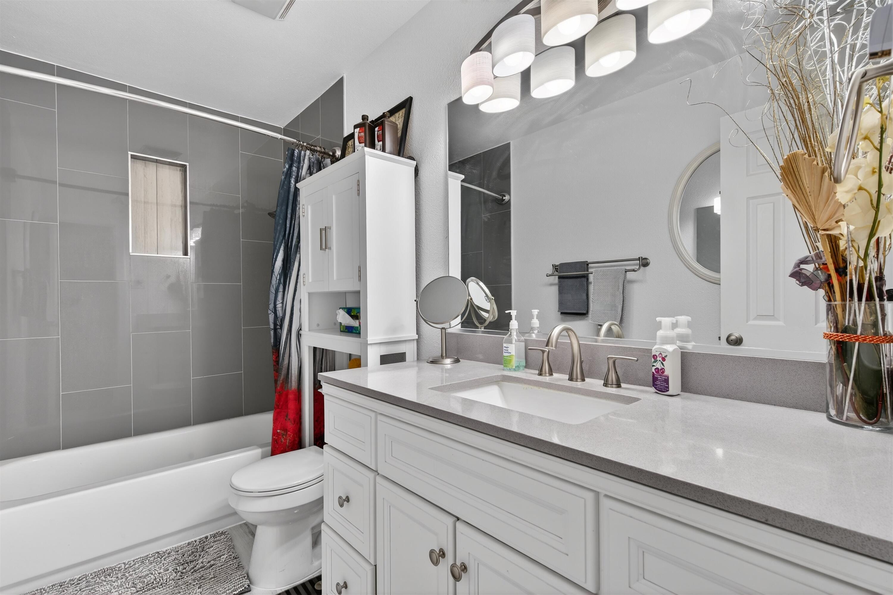 11601 Baldwin Avenue NE