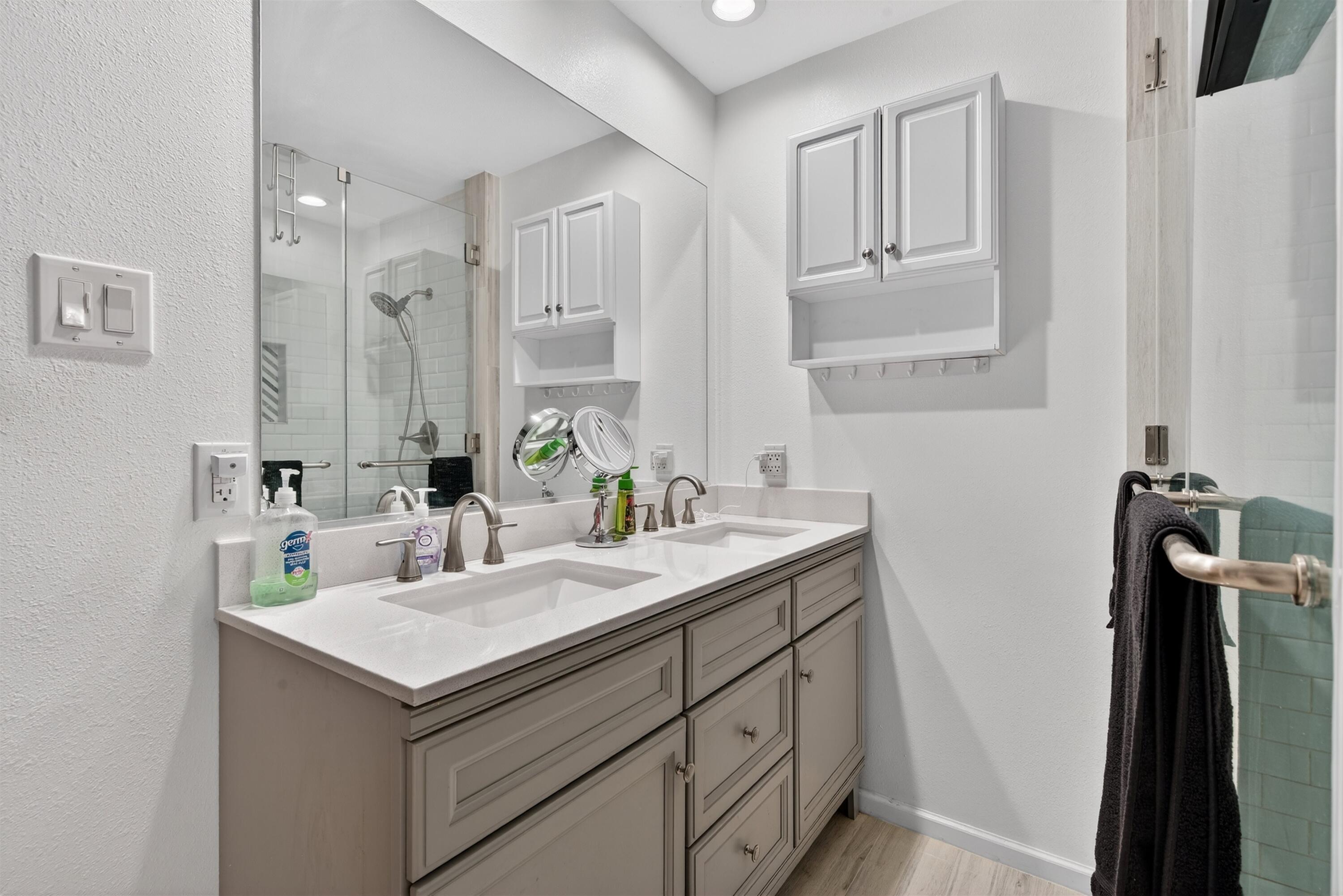 11601 Baldwin Avenue NE