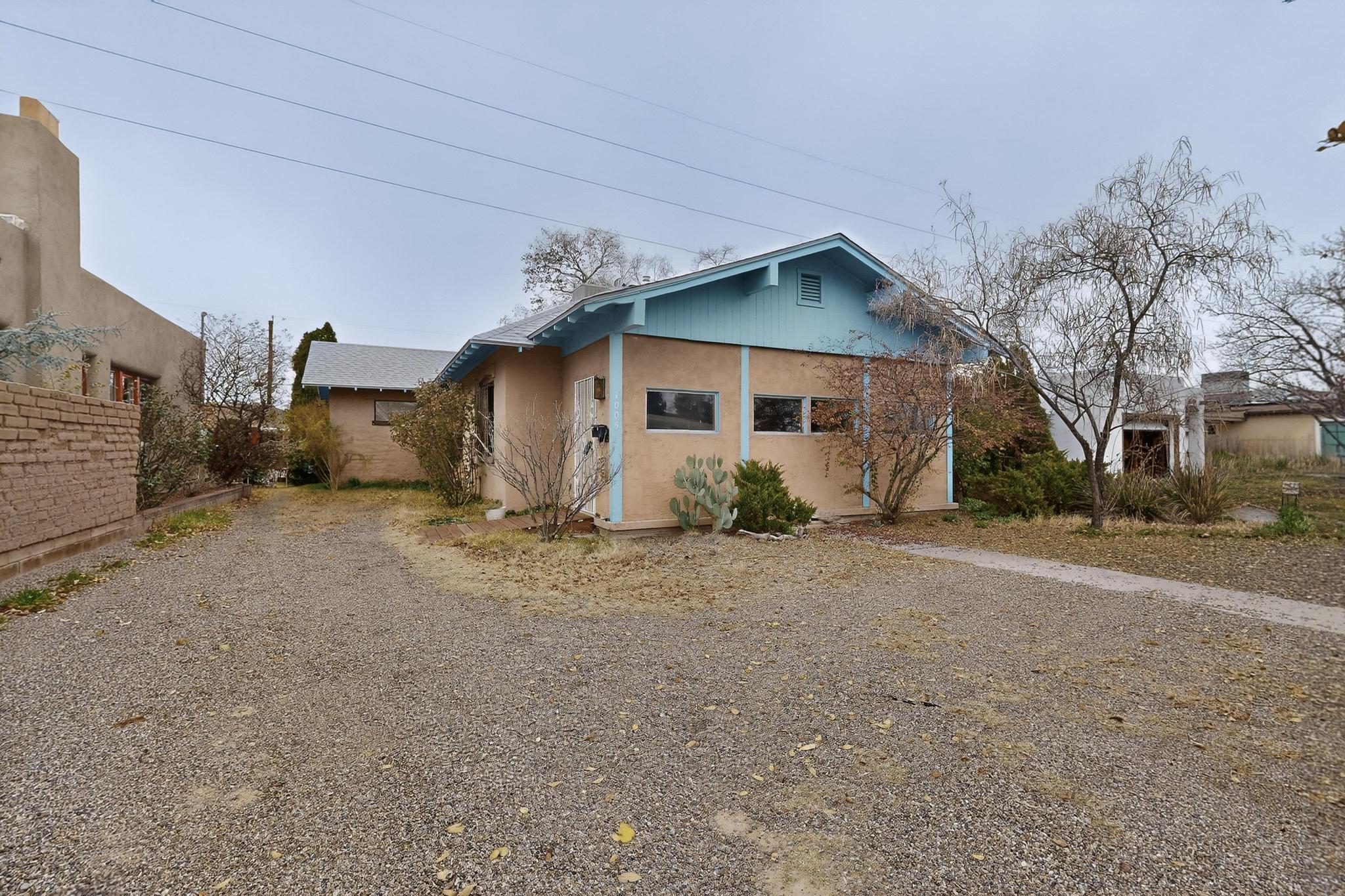 1005 Girard Boulevard NE