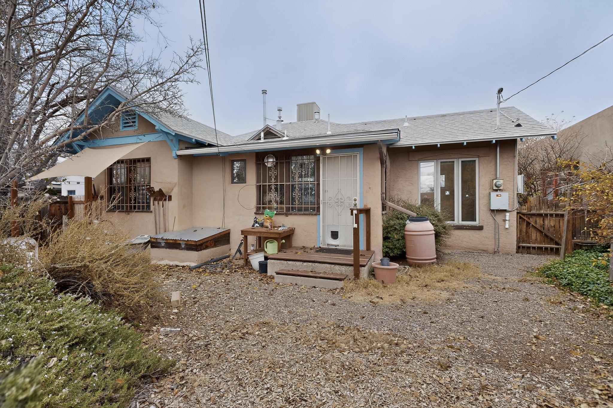 1005 Girard Boulevard NE