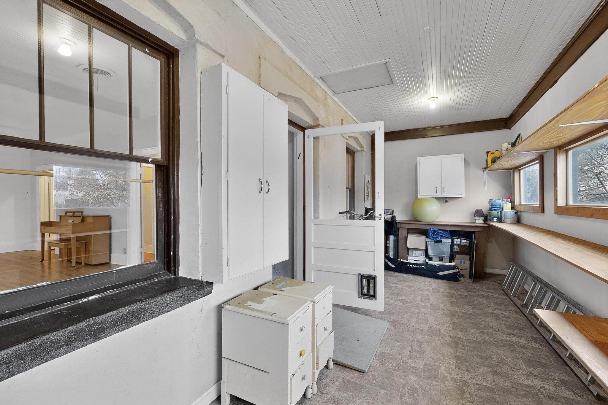 1005 Girard Boulevard NE