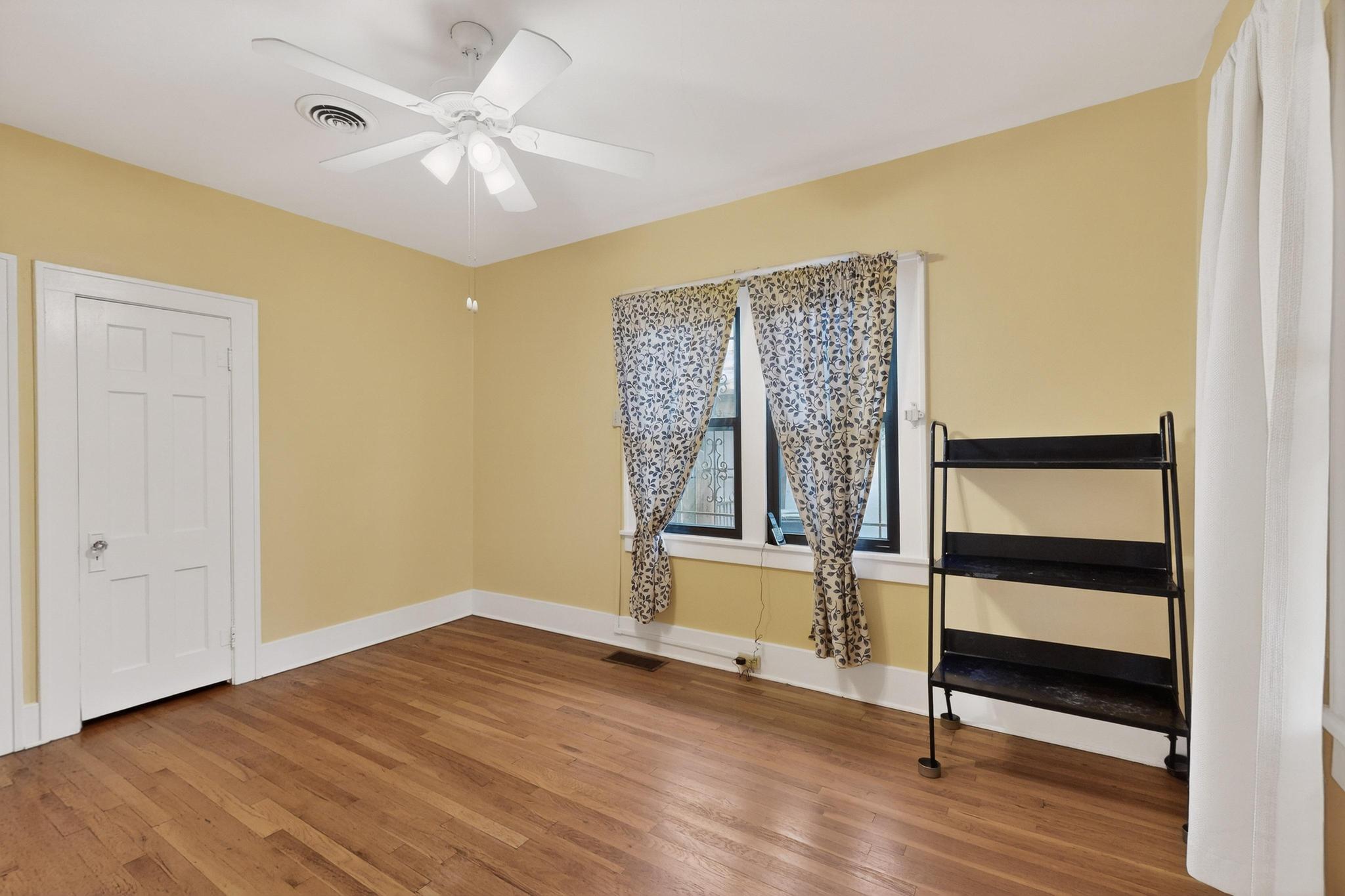 1005 Girard Boulevard NE