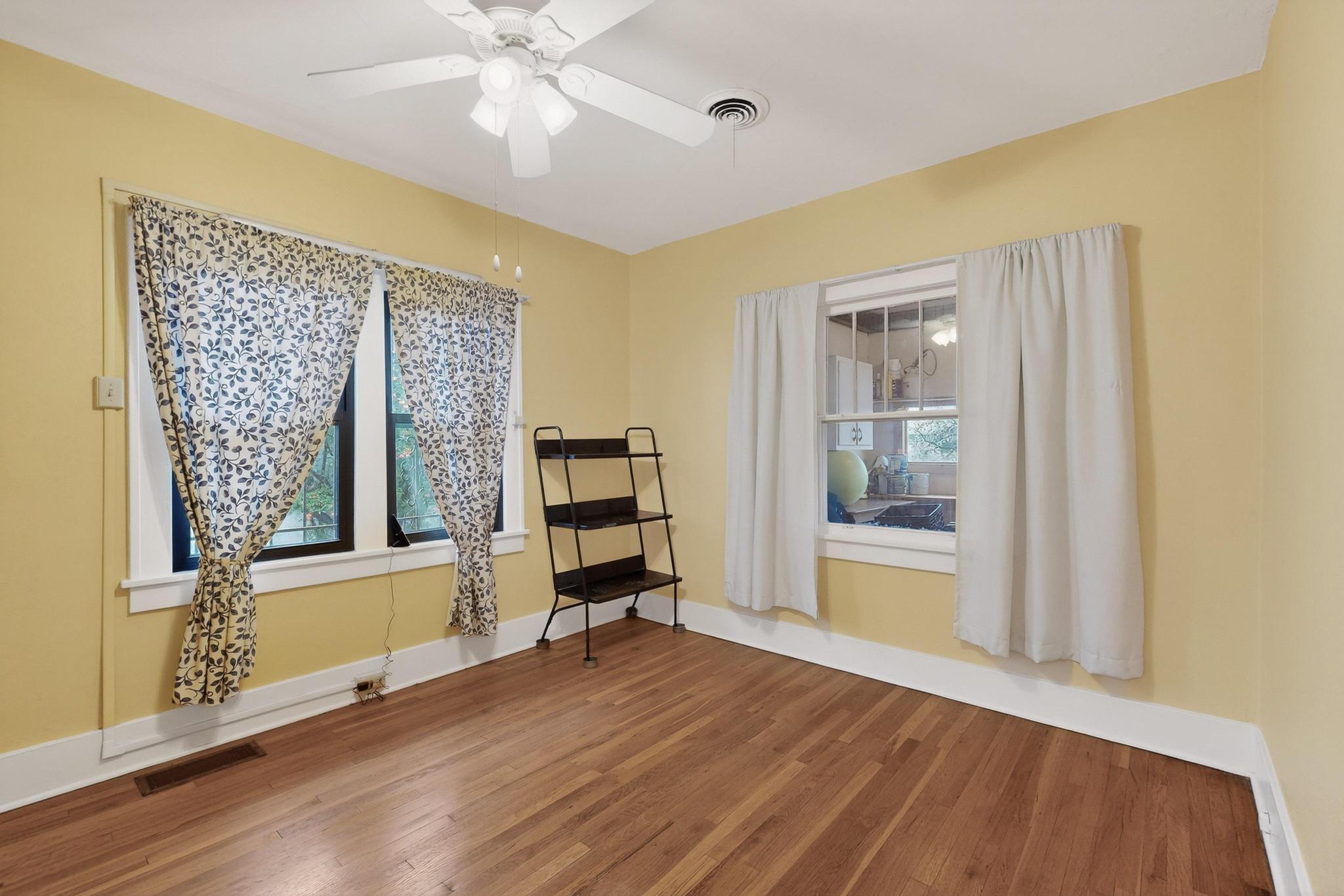 1005 Girard Boulevard NE