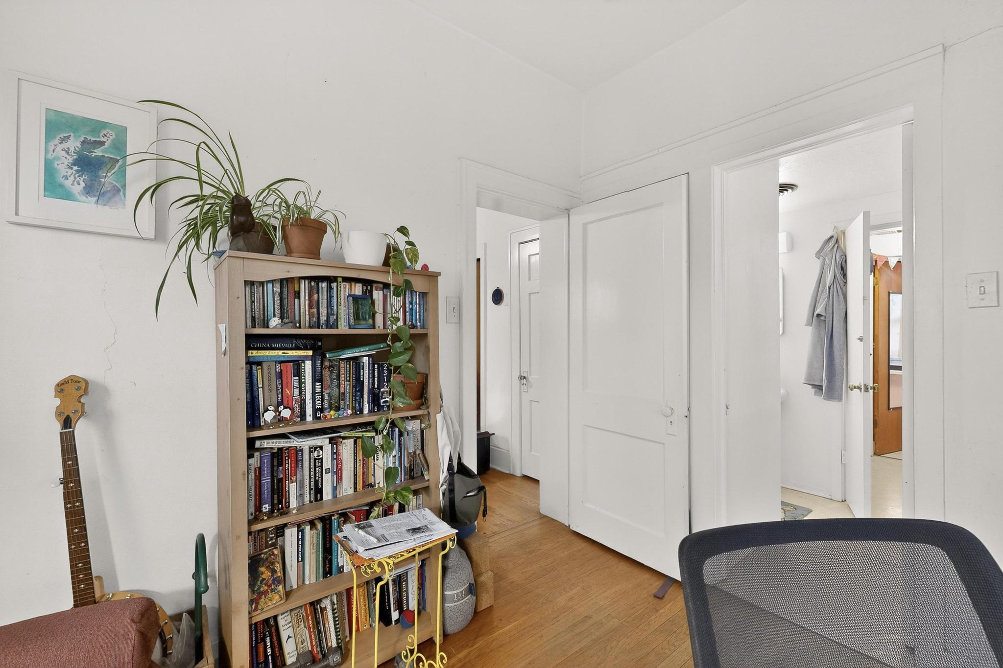 1005 Girard Boulevard NE