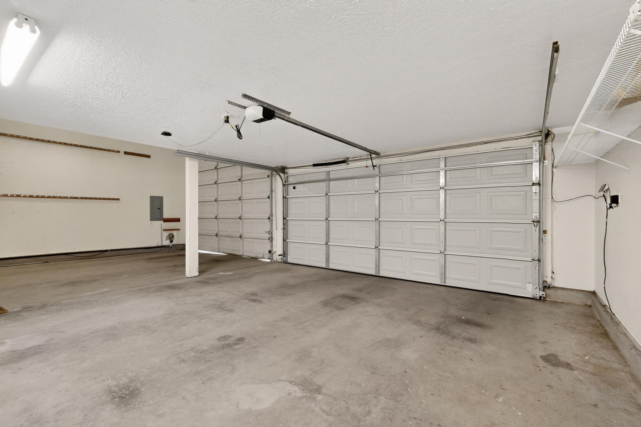 6119 TALLSMAN Drive NW