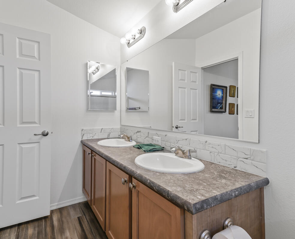 366 Antelope Circle SE