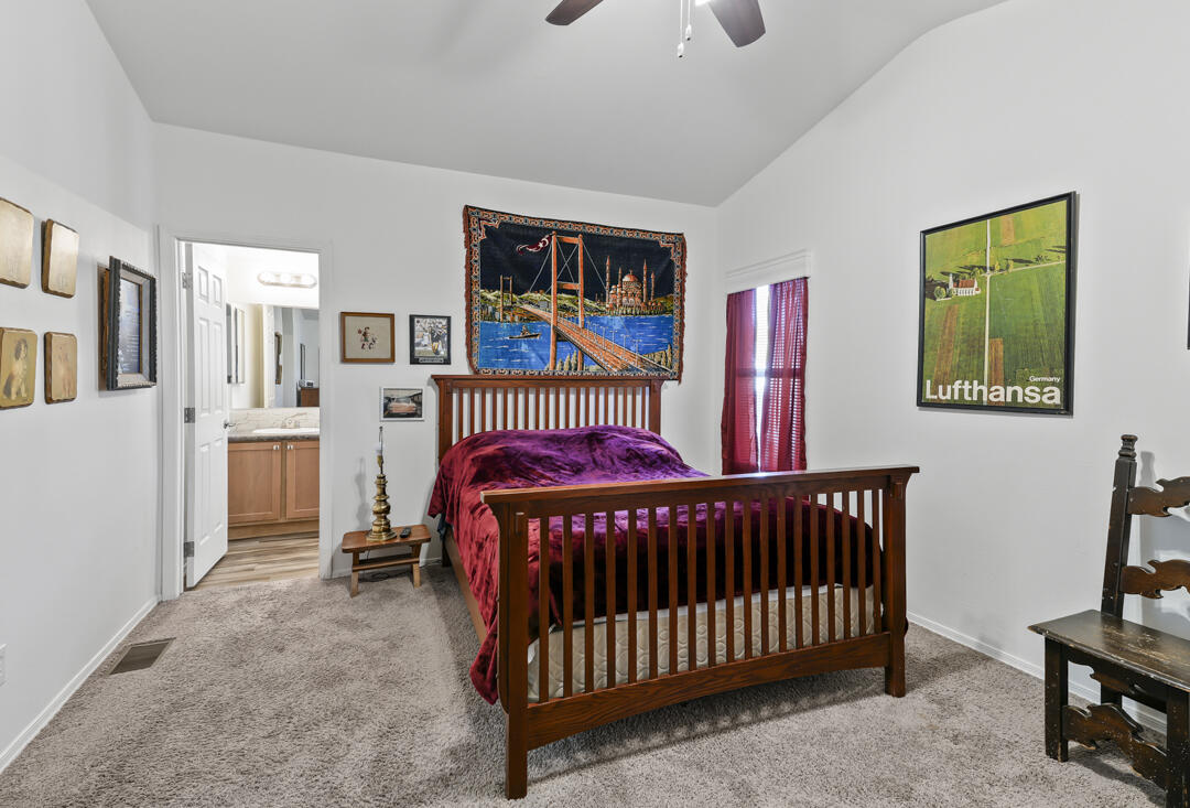 366 Antelope Circle SE