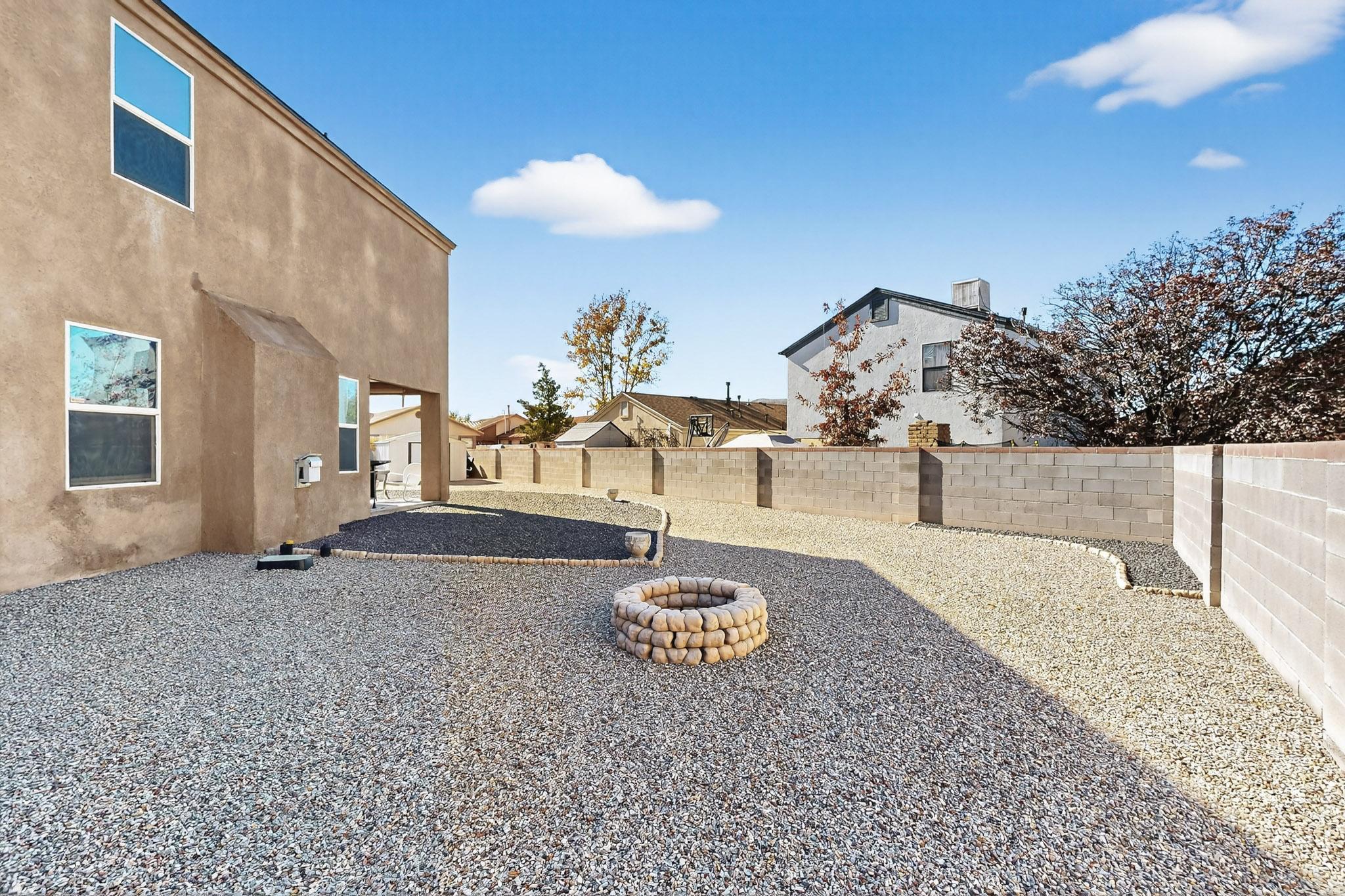 560 Little Wings Loop Loop SW