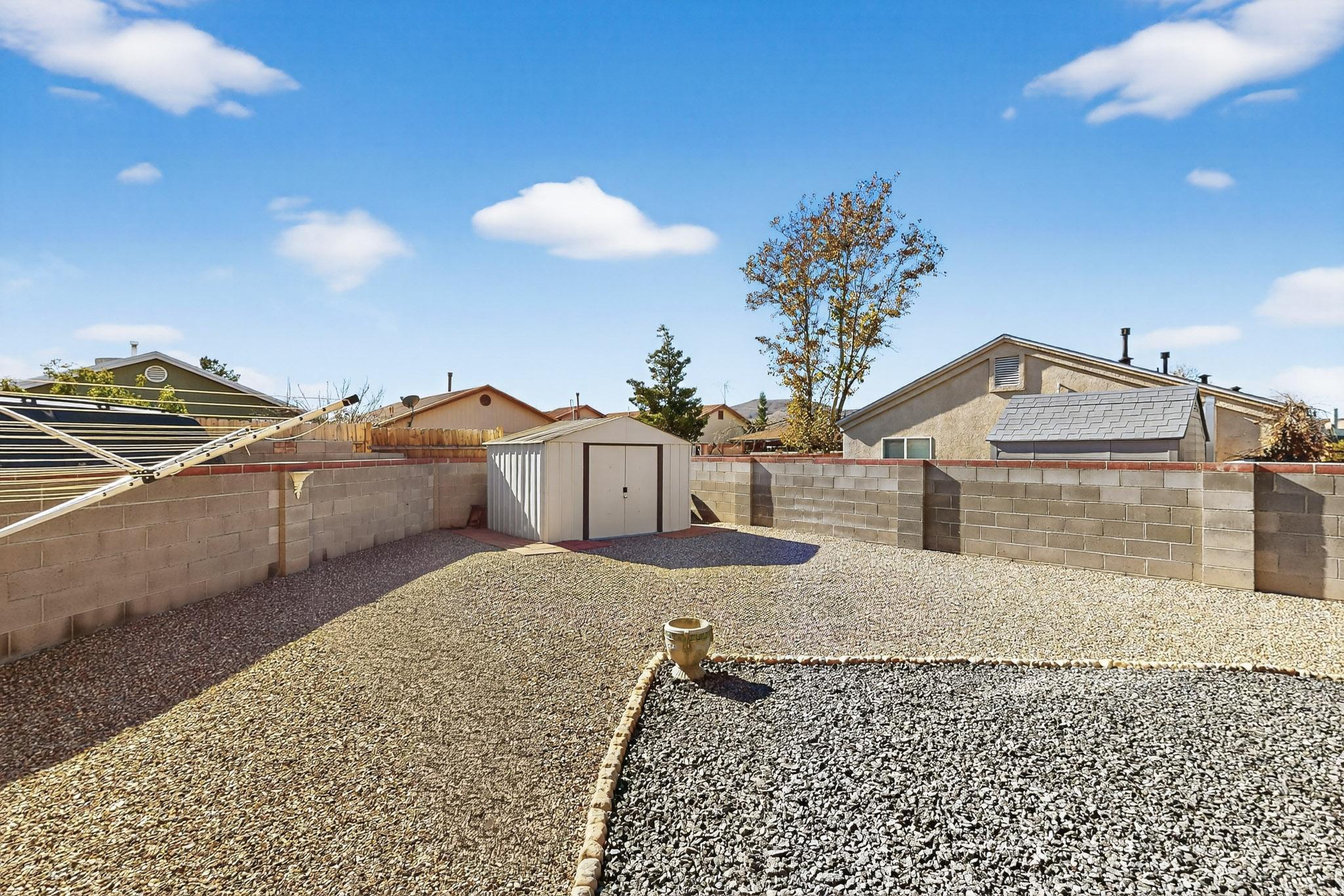 560 Little Wings Loop Loop SW