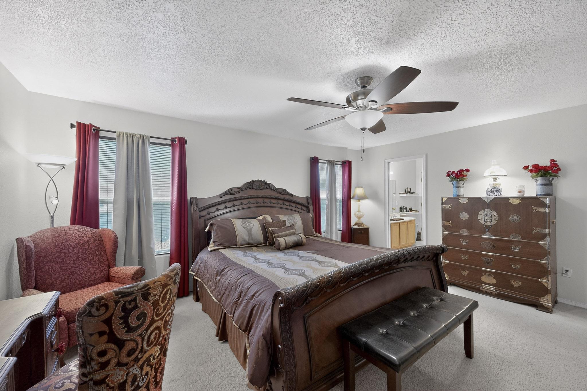 560 Little Wings Loop Loop SW