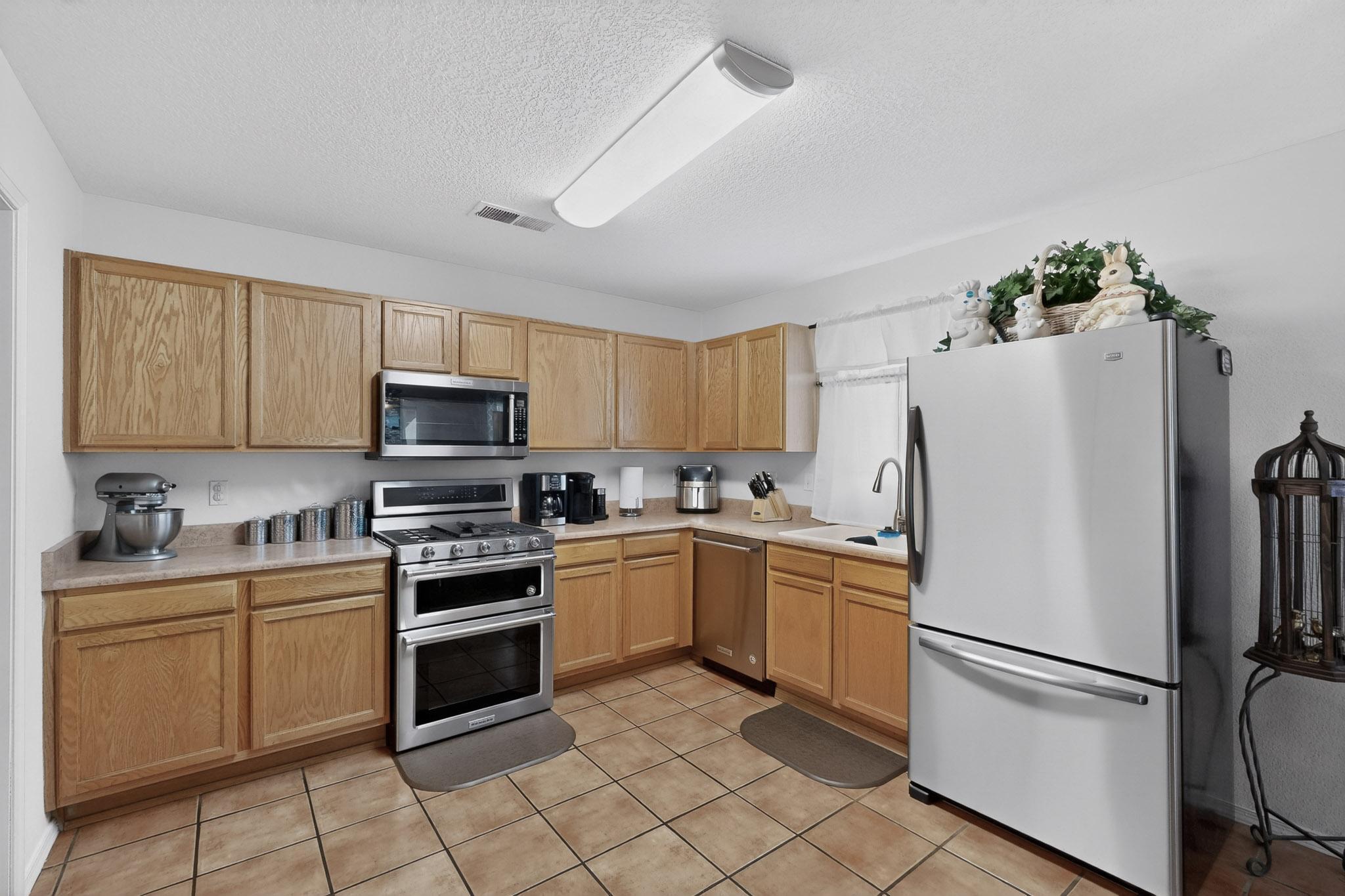 560 Little Wings Loop Loop SW