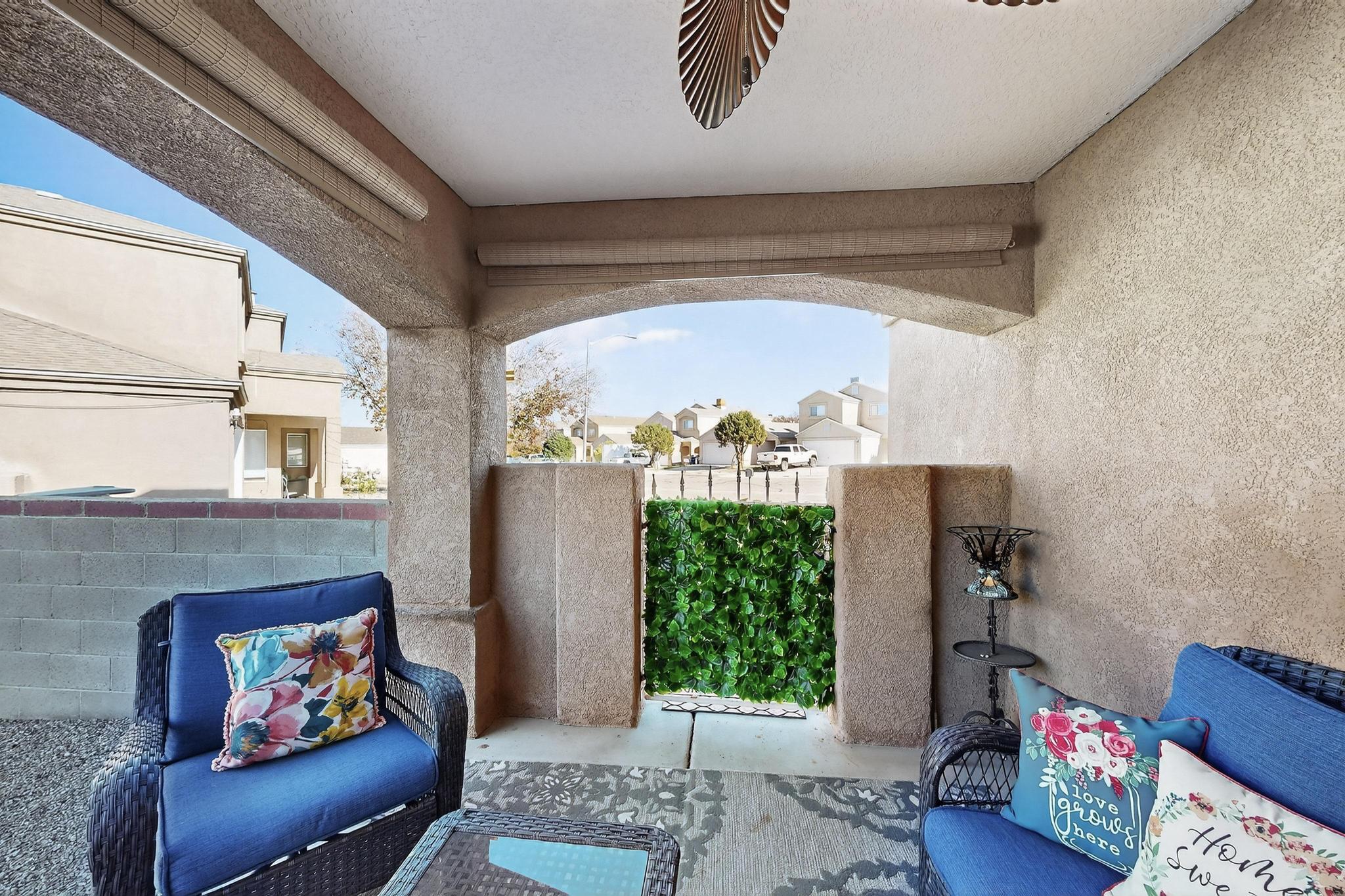 560 Little Wings Loop Loop SW