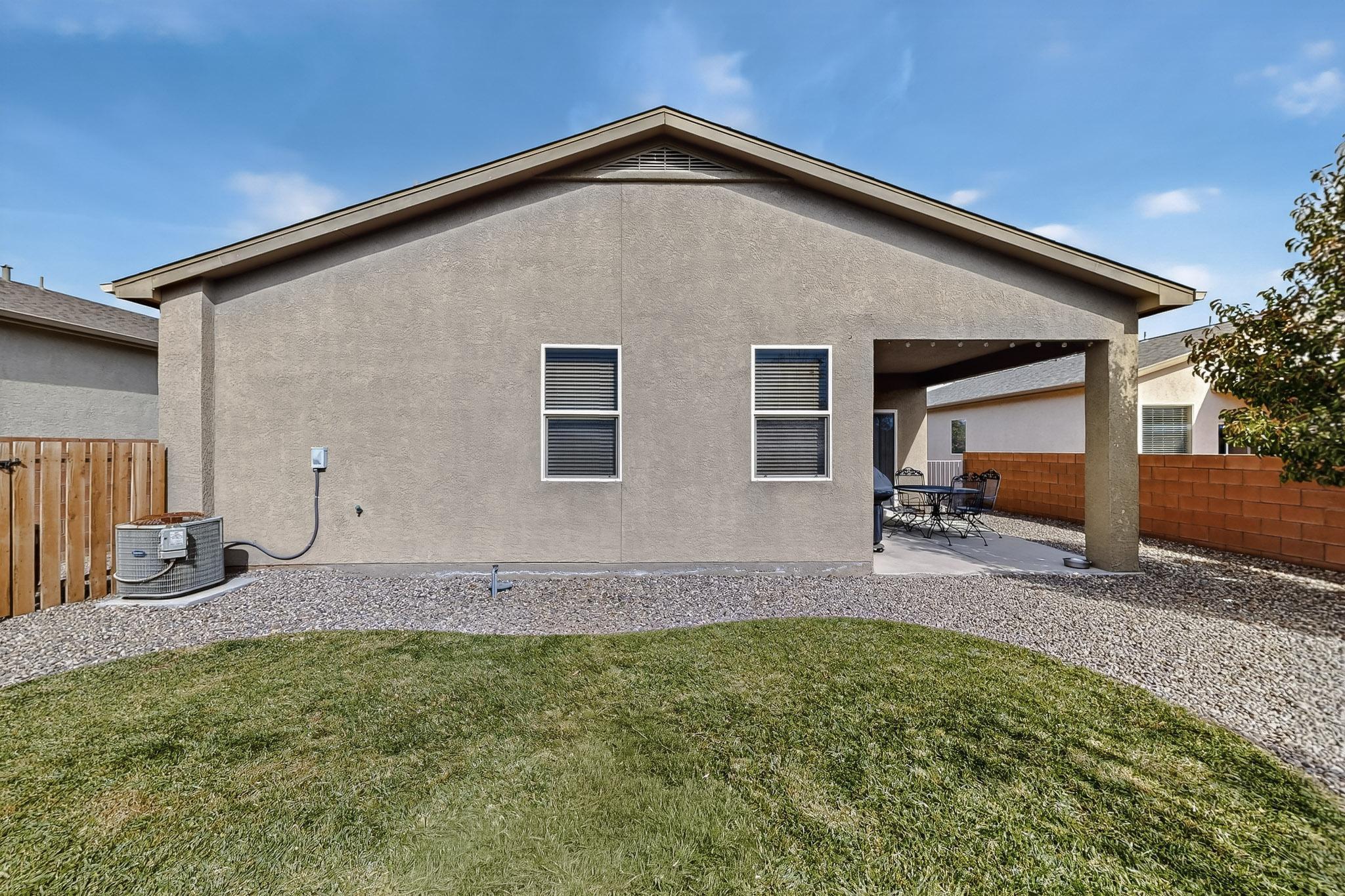 1419 Blue Sky Loop NE