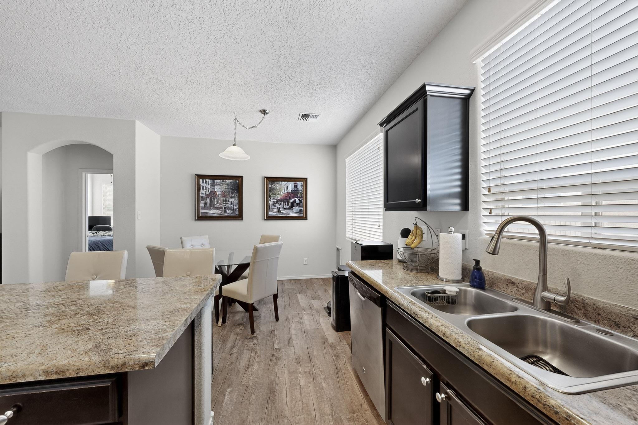 1419 Blue Sky Loop NE