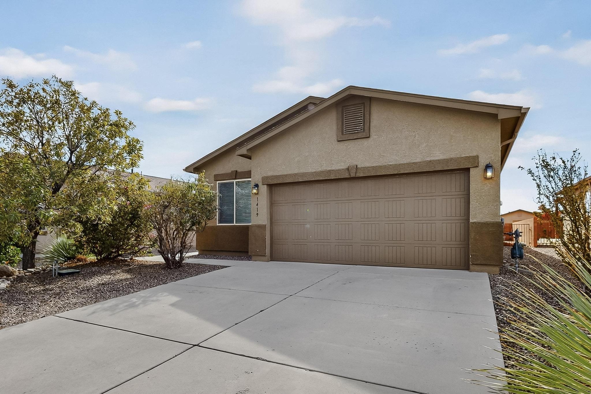 1419 Blue Sky Loop NE