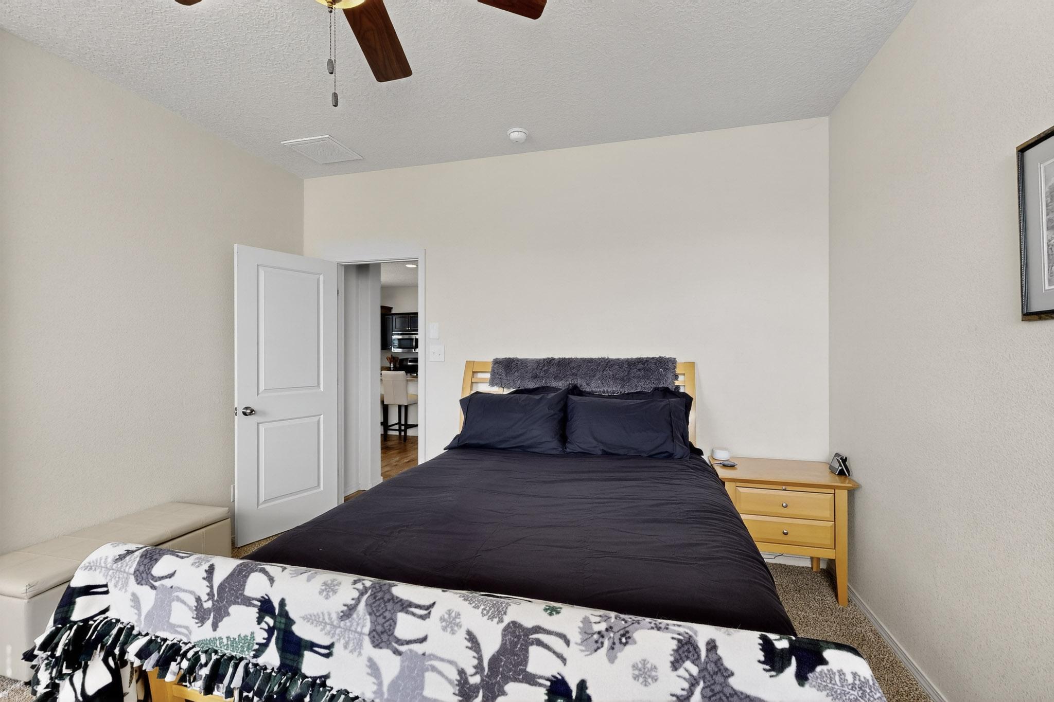 1419 Blue Sky Loop NE