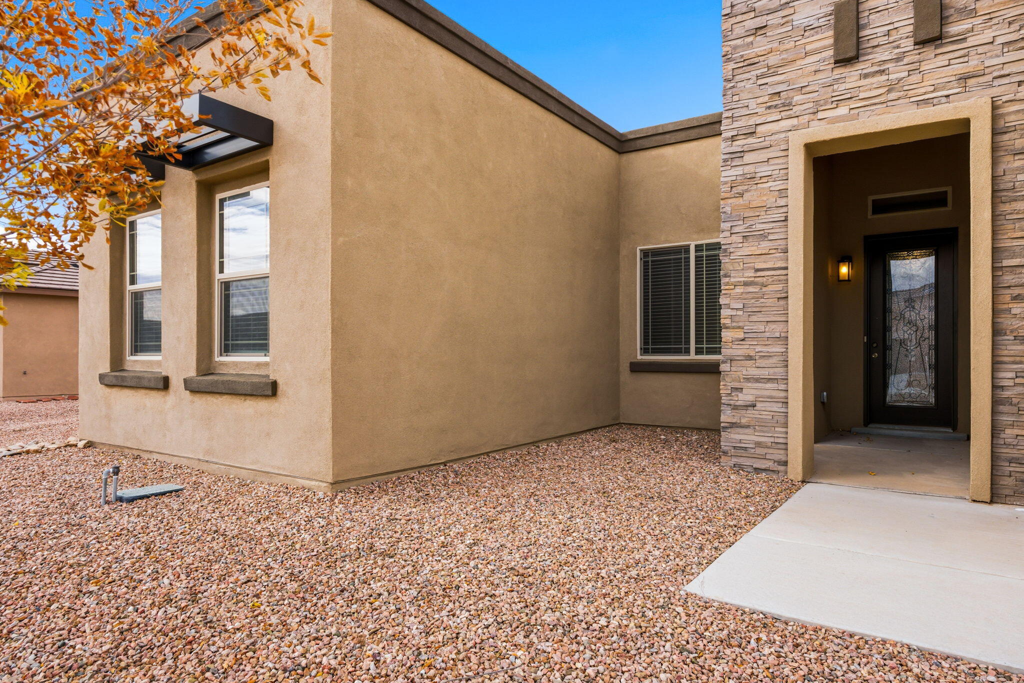 1955 Castle Peak Loop NE