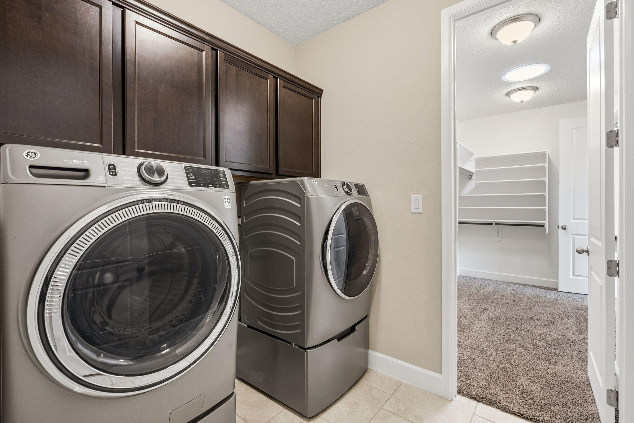 1955 Castle Peak Loop NE