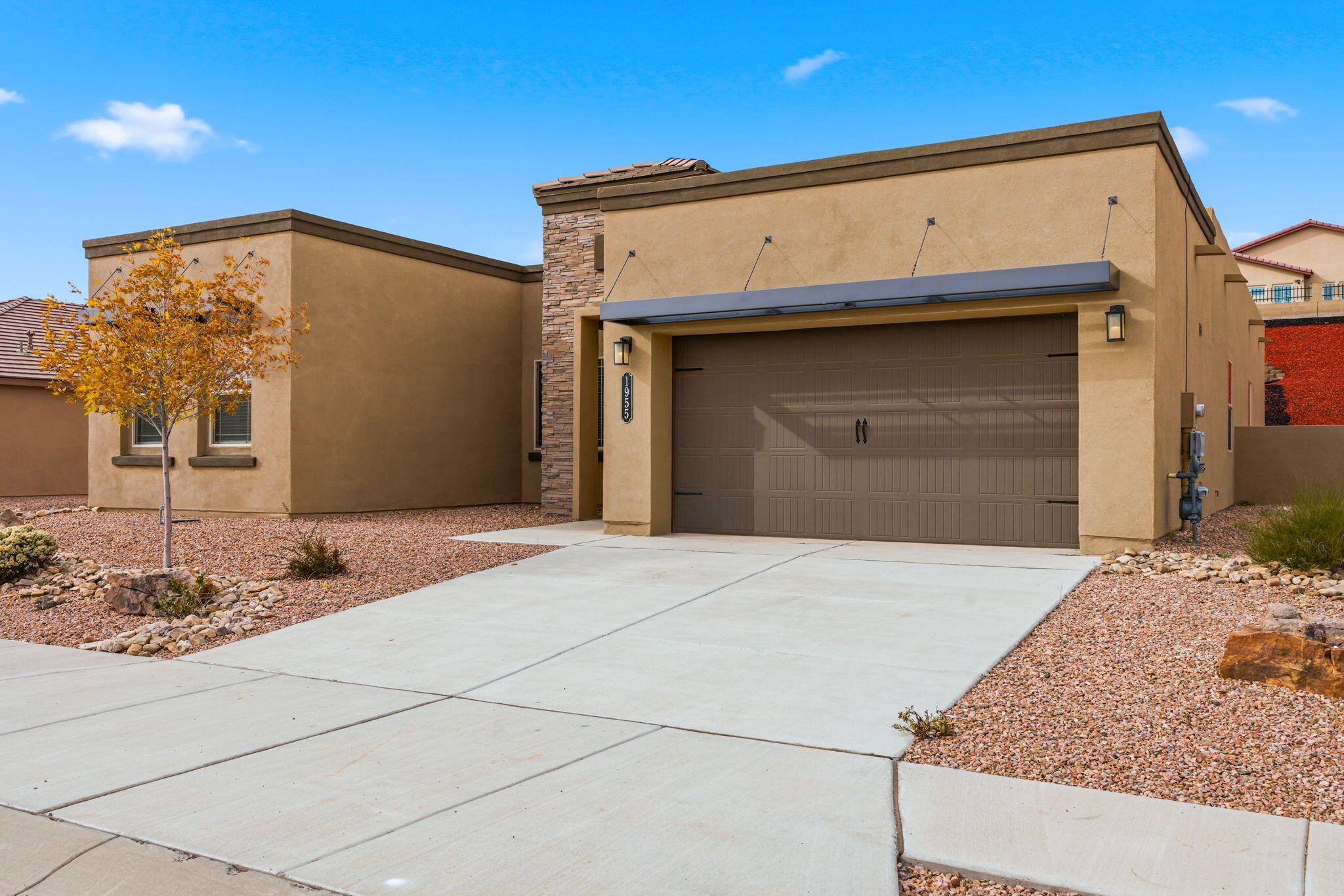 1955 Castle Peak Loop NE