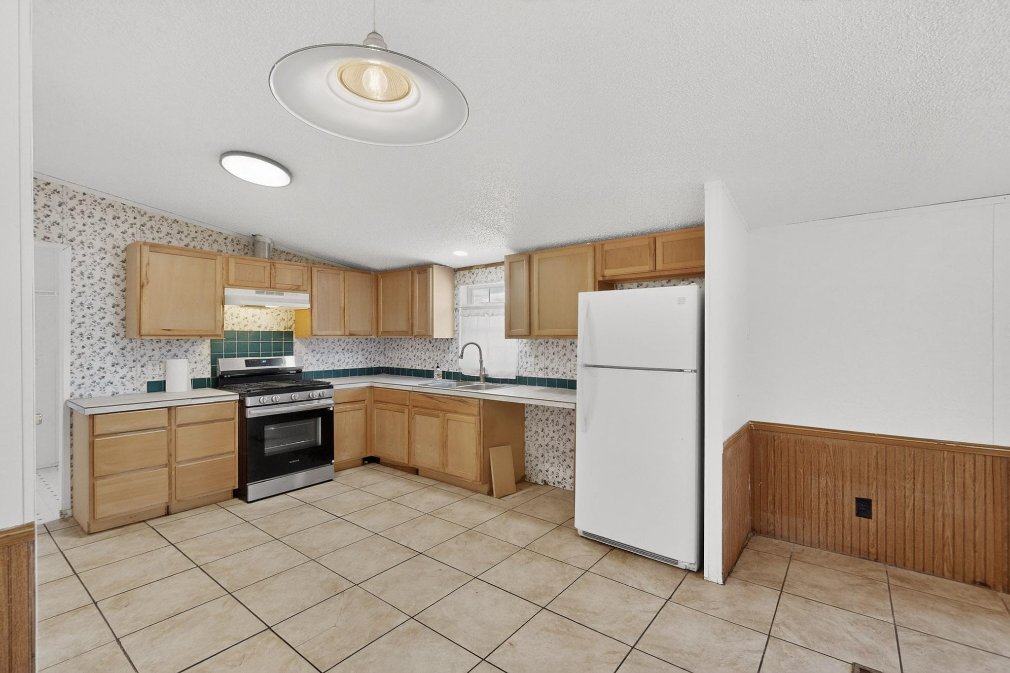 6327 Isleta Boulevard SW