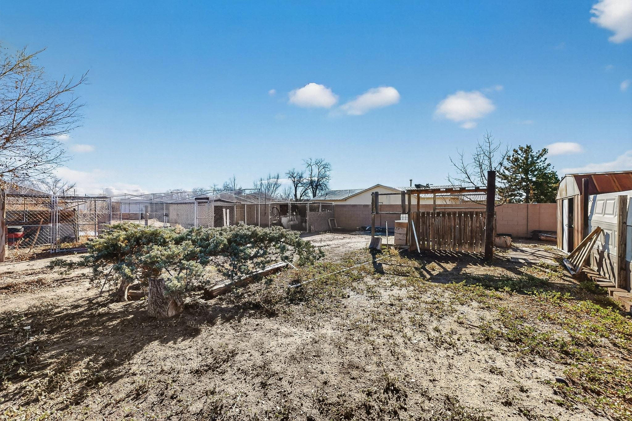 6327 Isleta Boulevard SW