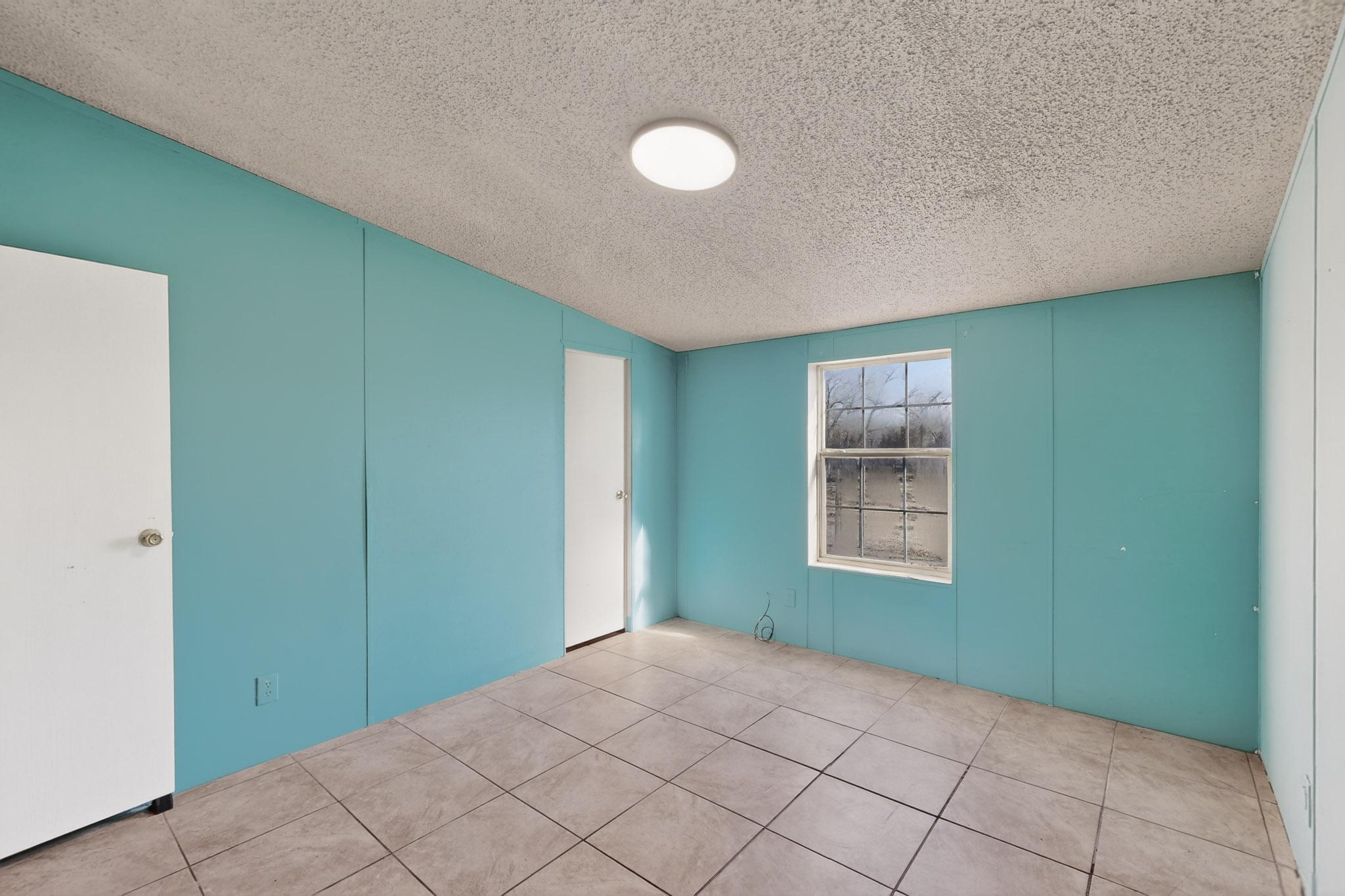 6327 Isleta Boulevard SW