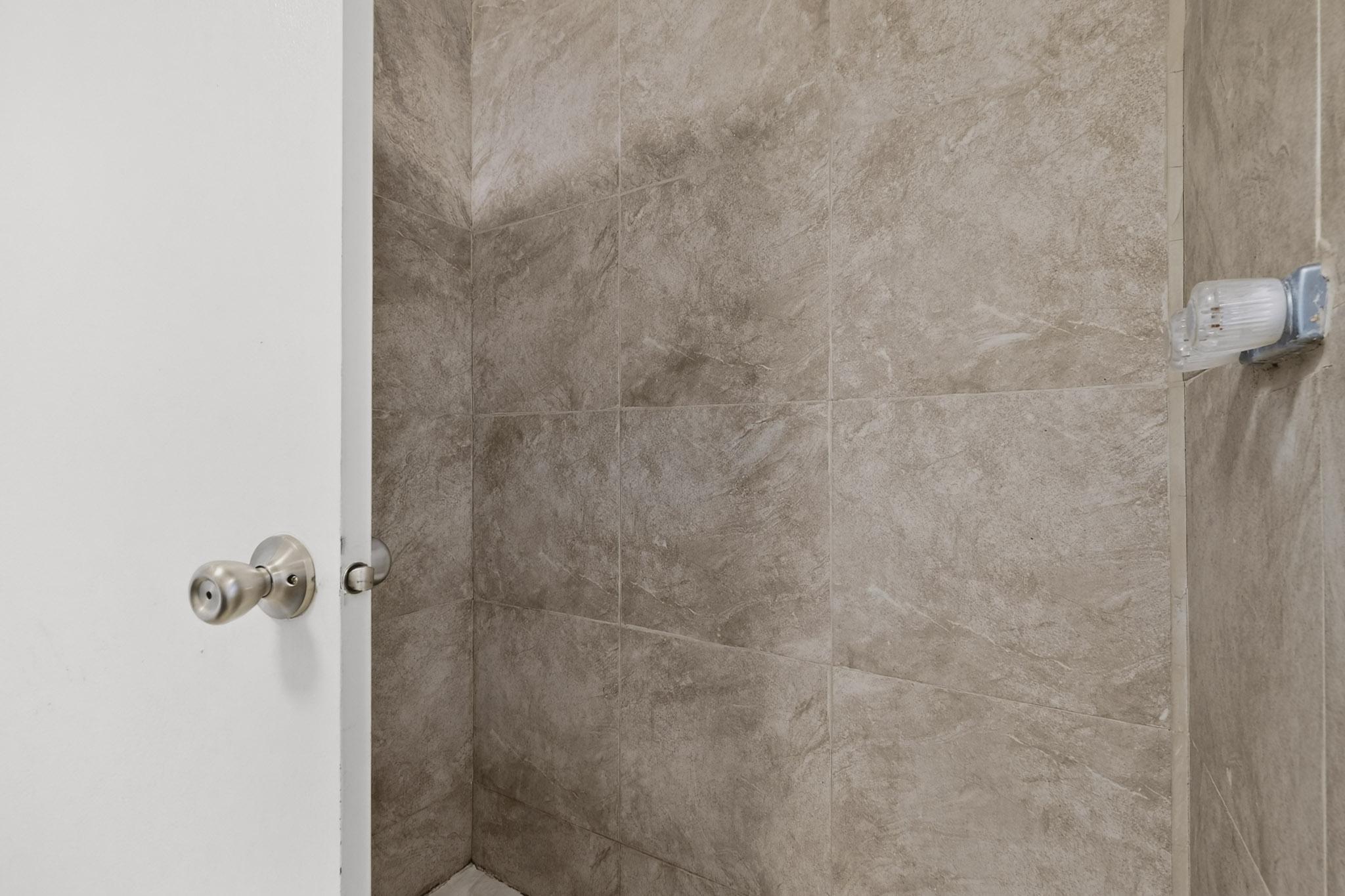 6327 Isleta Boulevard SW