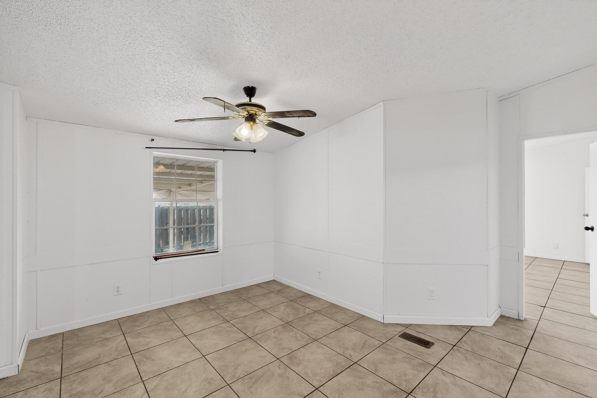 6327 Isleta Boulevard SW