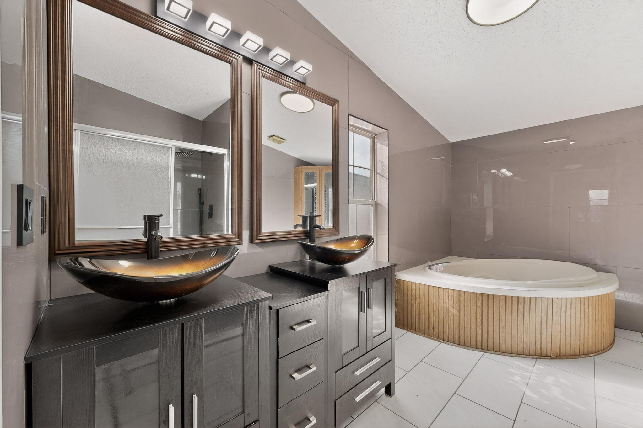 6327 Isleta Boulevard SW