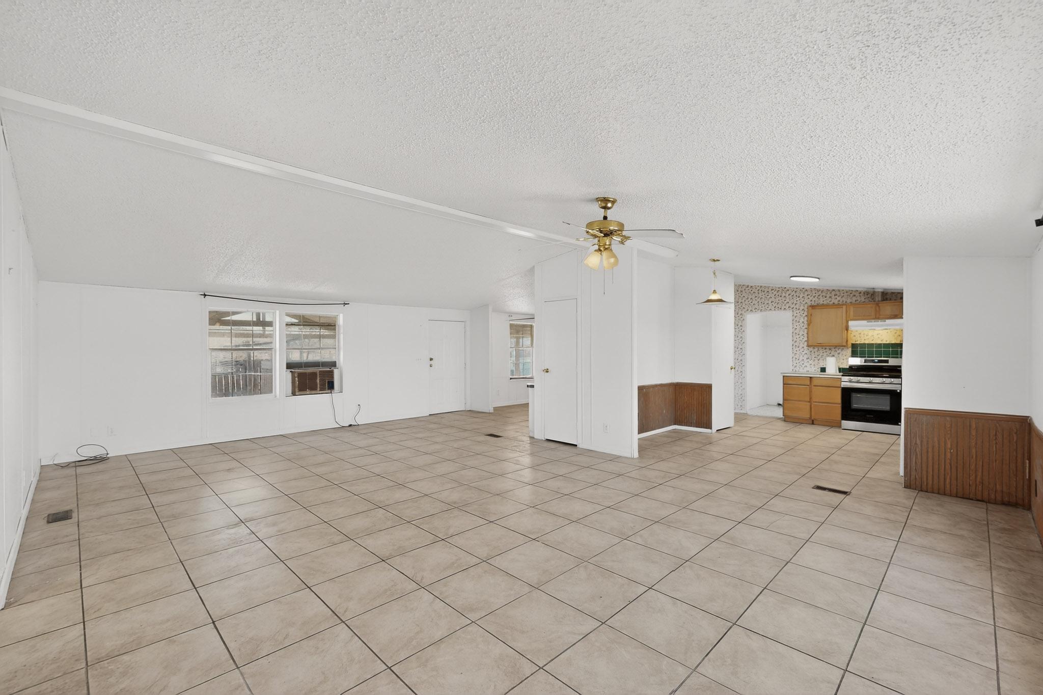 6327 Isleta Boulevard SW