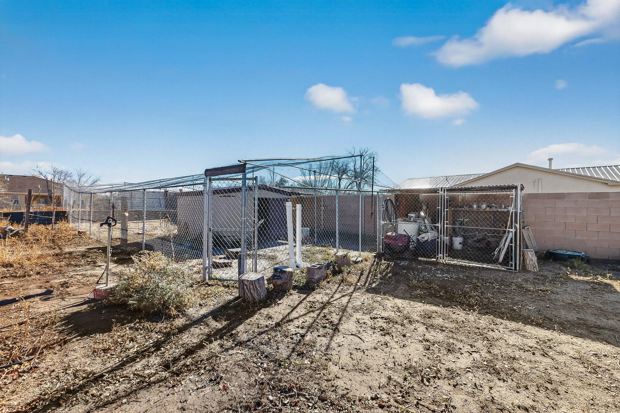 6327 Isleta Boulevard SW