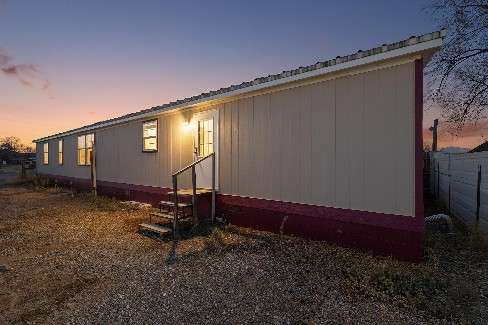 6327 Isleta Boulevard SW