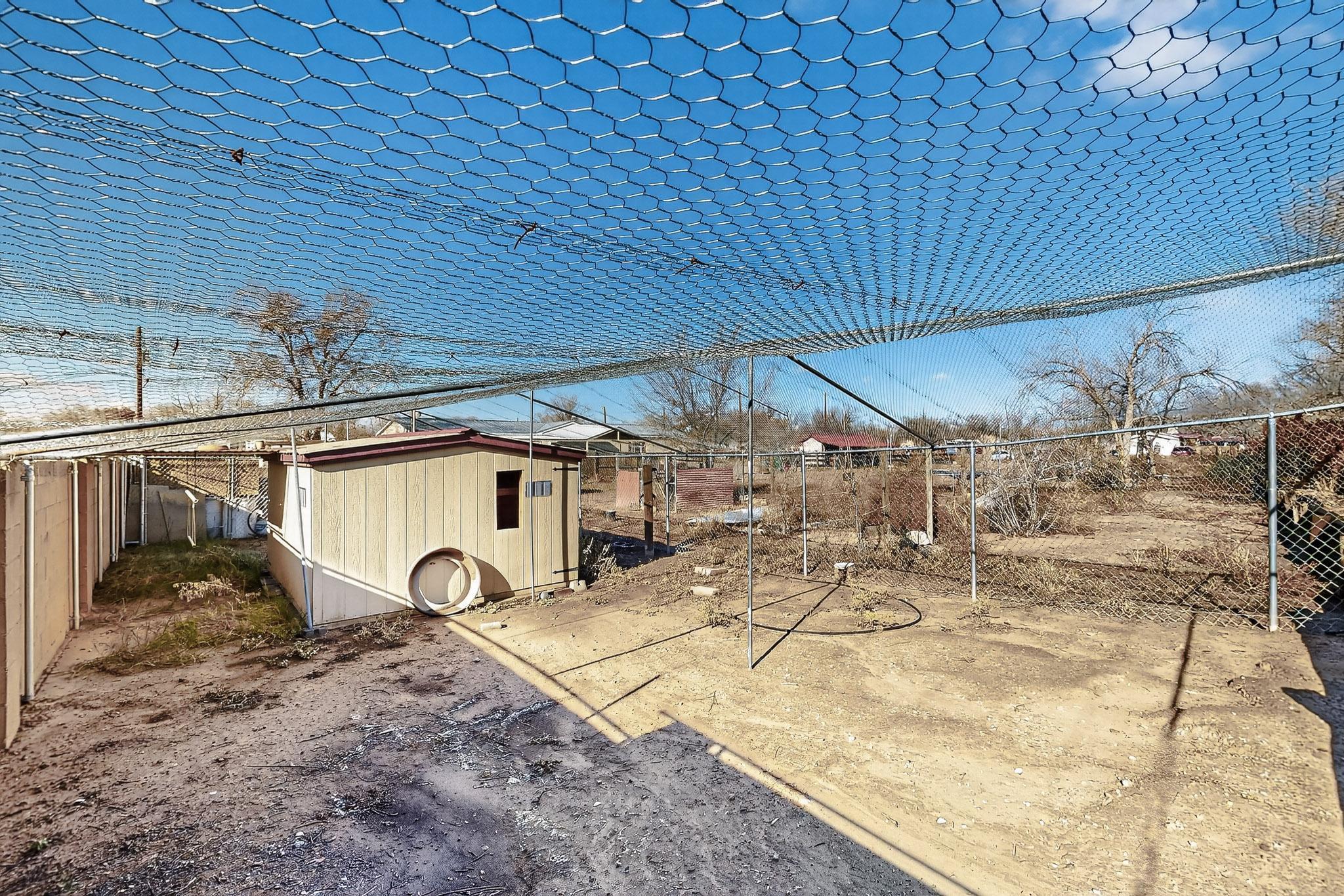 6327 Isleta Boulevard SW