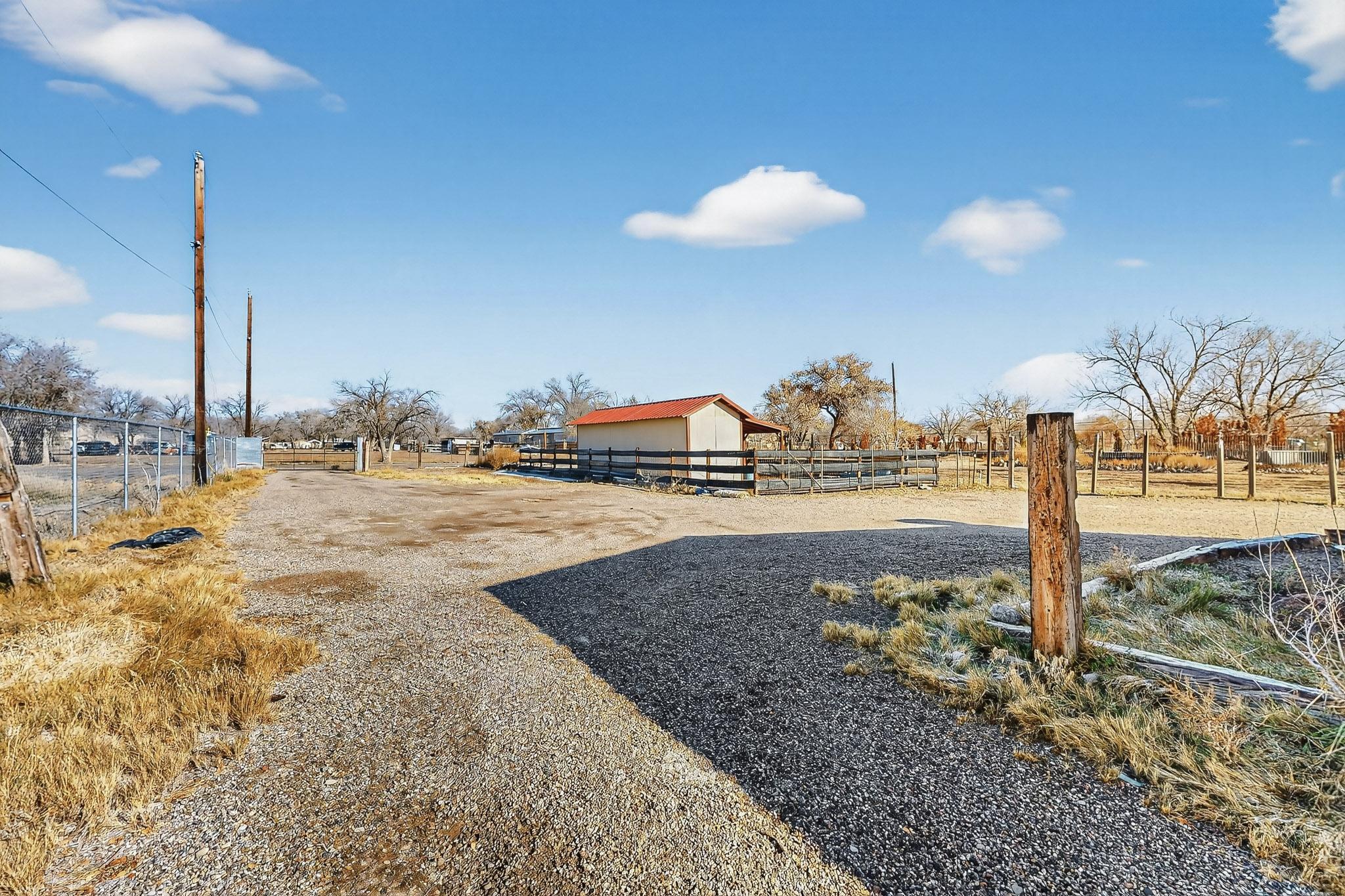 6327 Isleta Boulevard SW