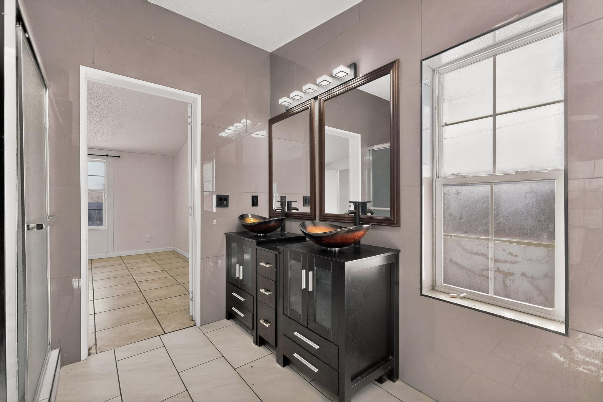 6327 Isleta Boulevard SW