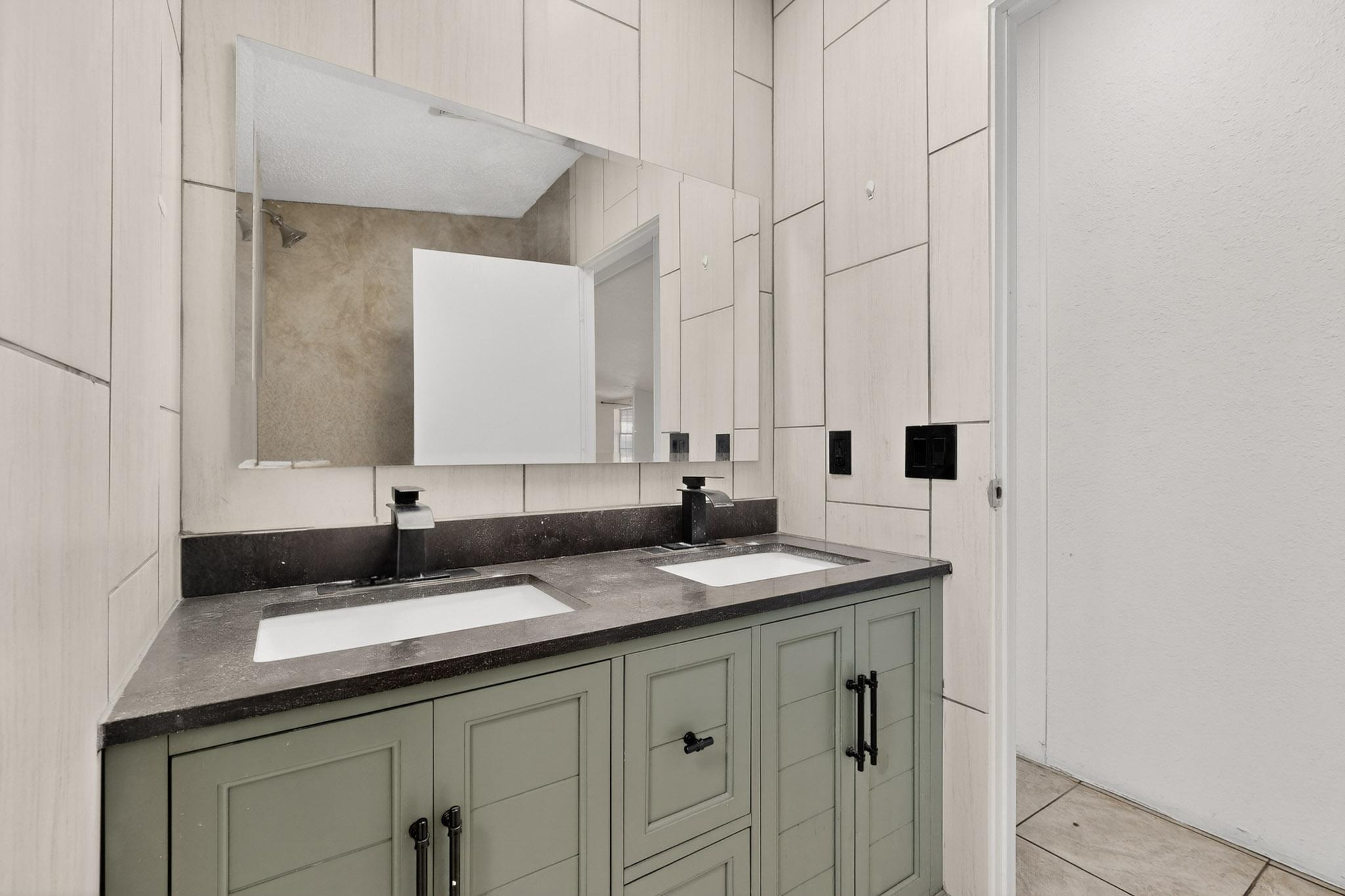 6327 Isleta Boulevard SW