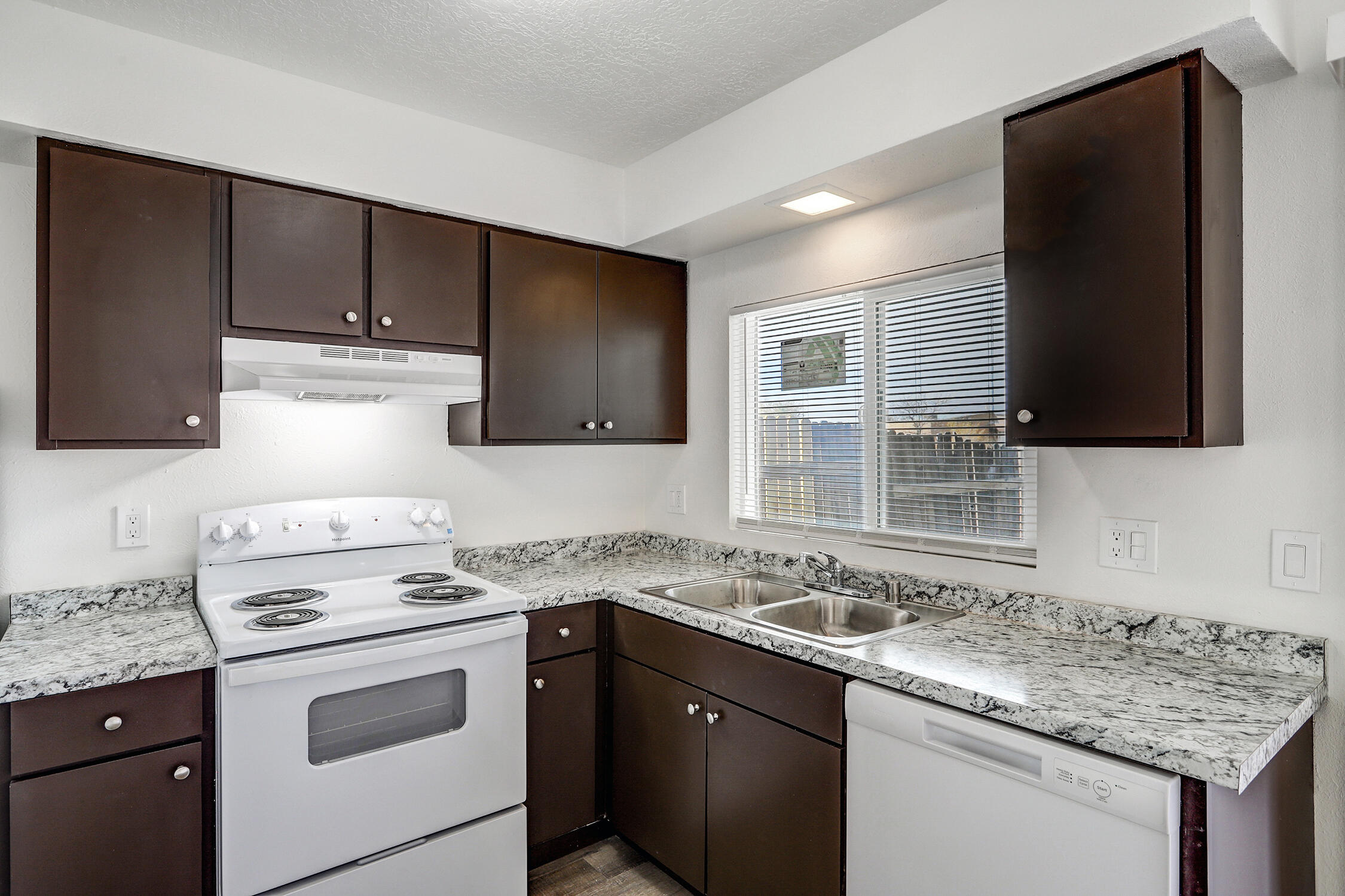 10789 Towner Avenue NE