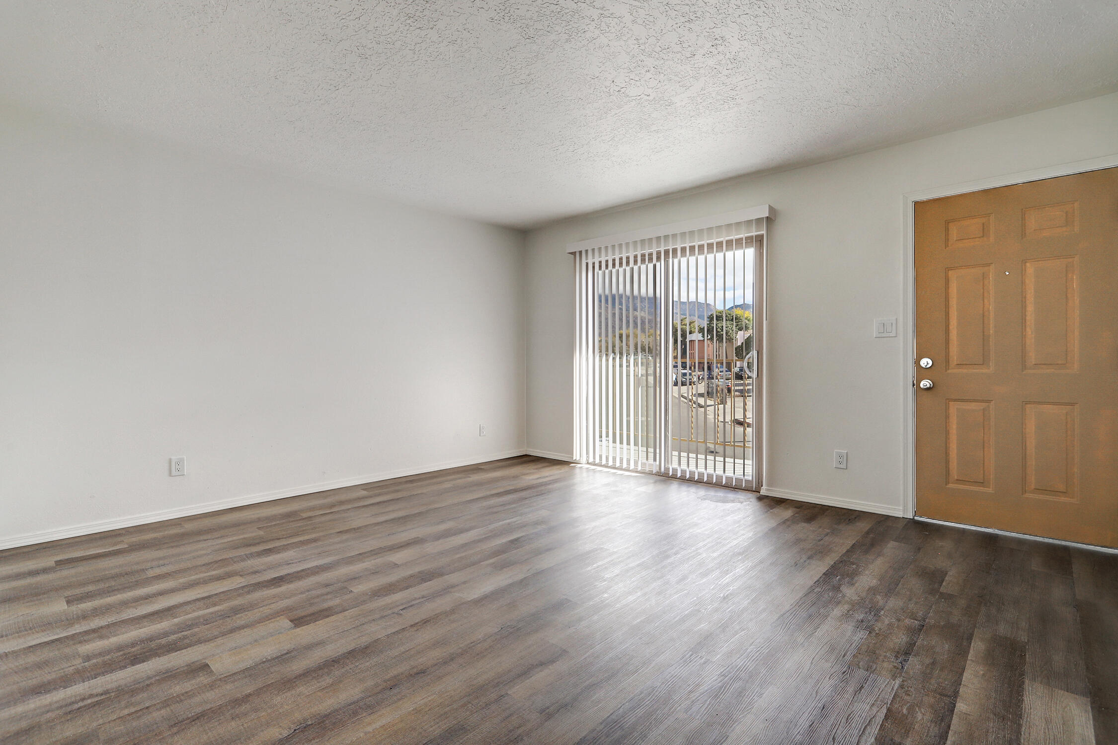 10789 Towner Avenue NE